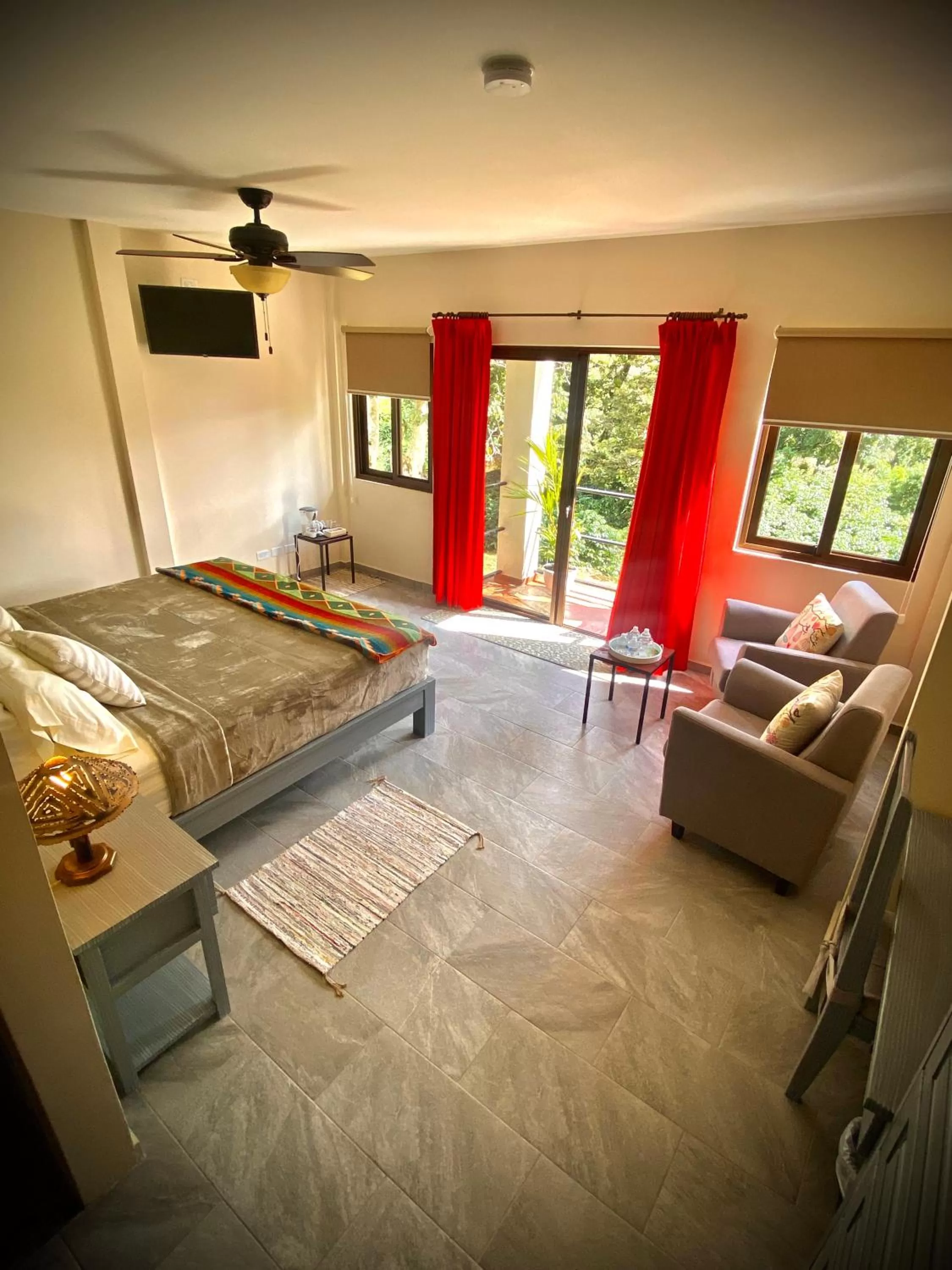 Photo of the whole room in Inn The Coffeepot - Boutique Hotel