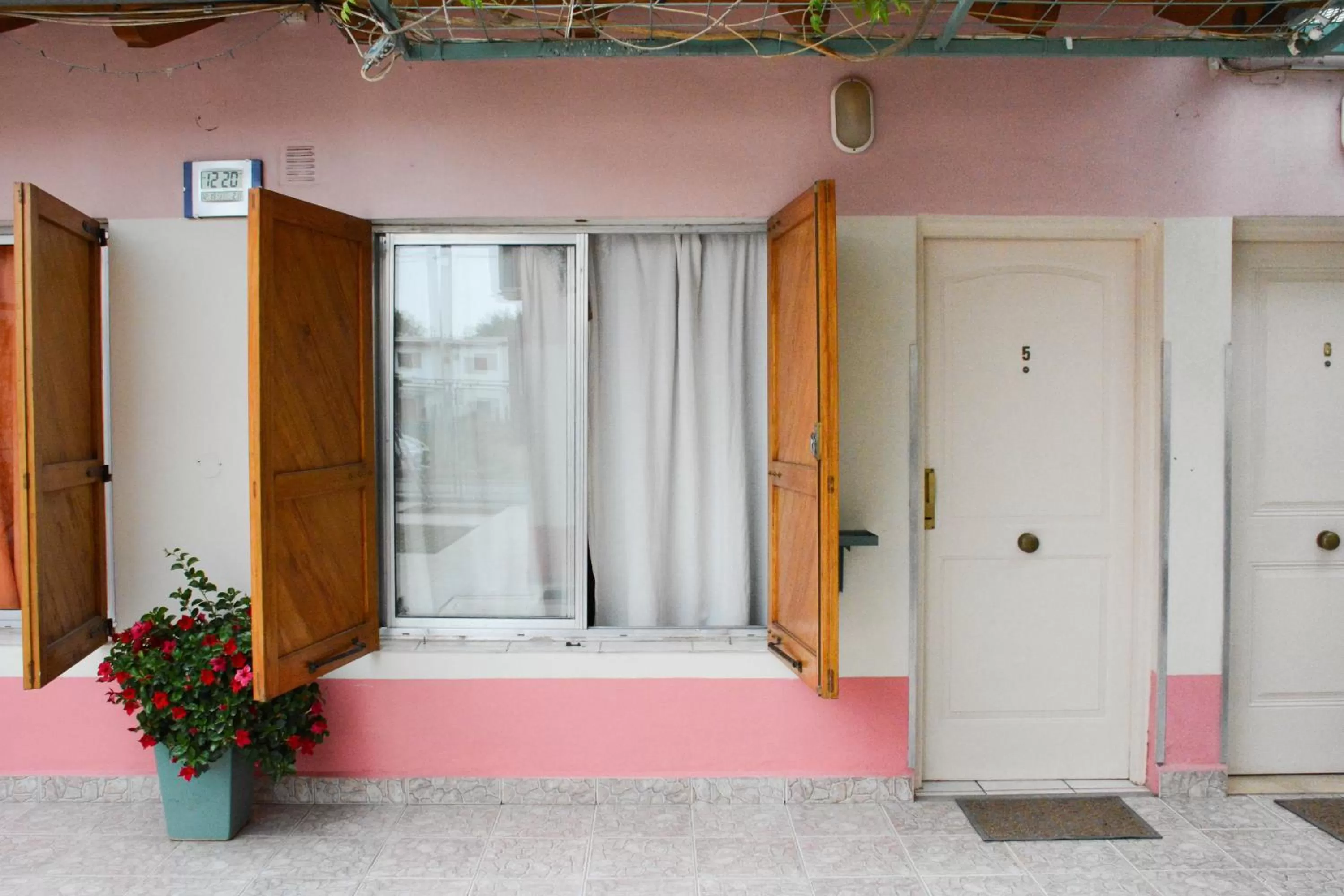 Facade/entrance in Complejo Solar Apart