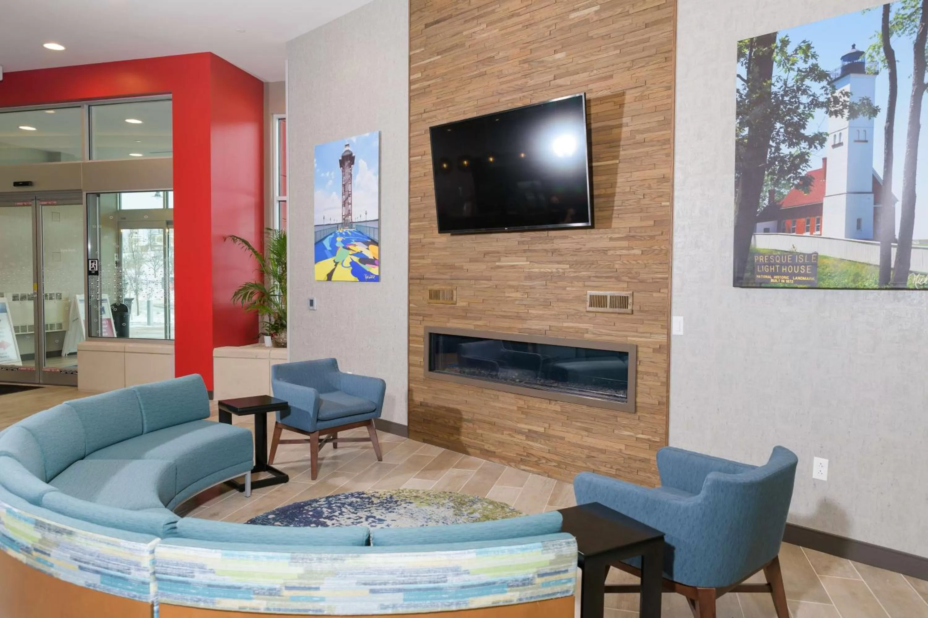 Lobby or reception in Hampton Inn & Suites Erie Bayfront