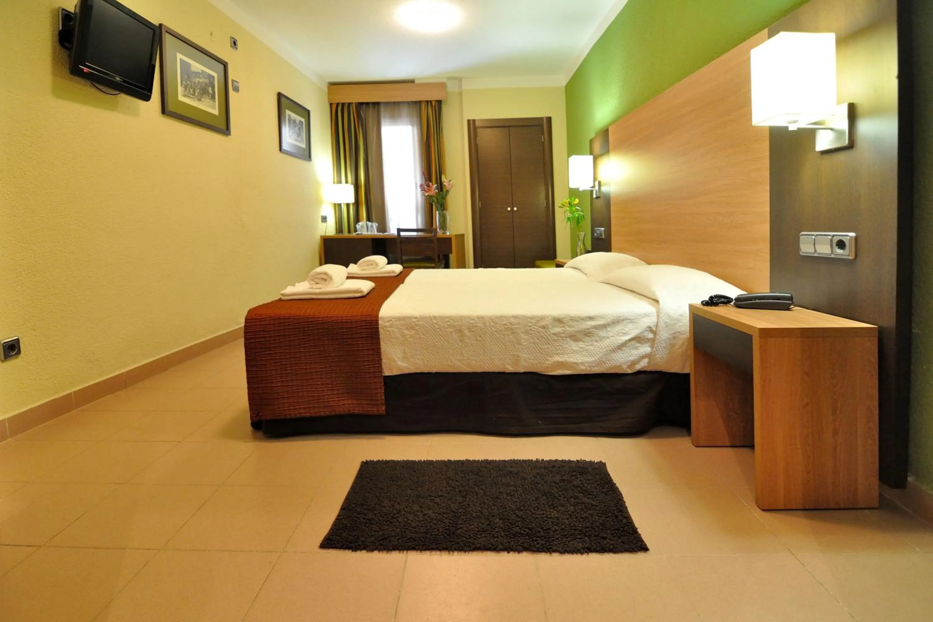 Bed in Hostal Ballesta