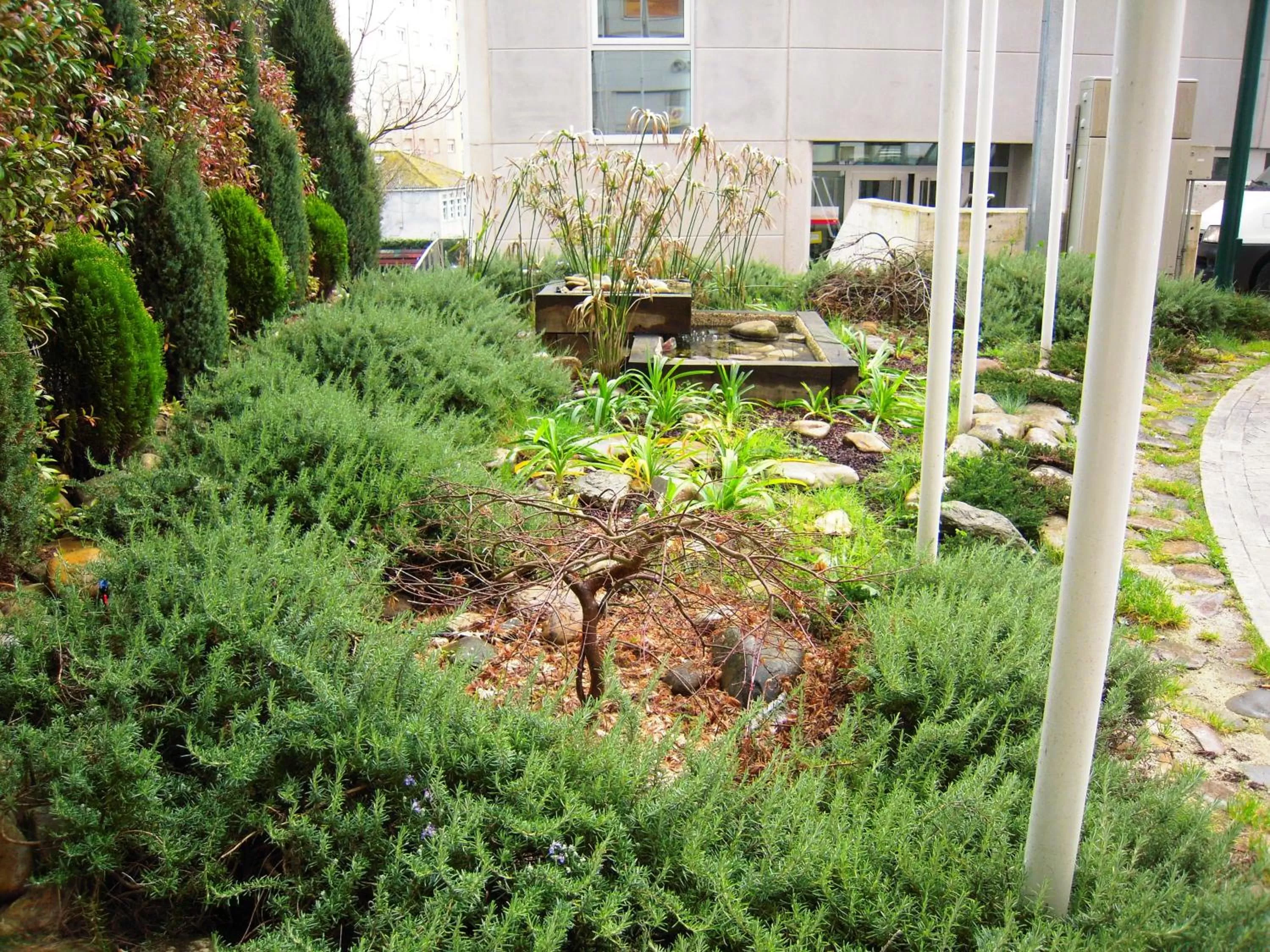 Garden in Apartamentos Ciudad de Lugo