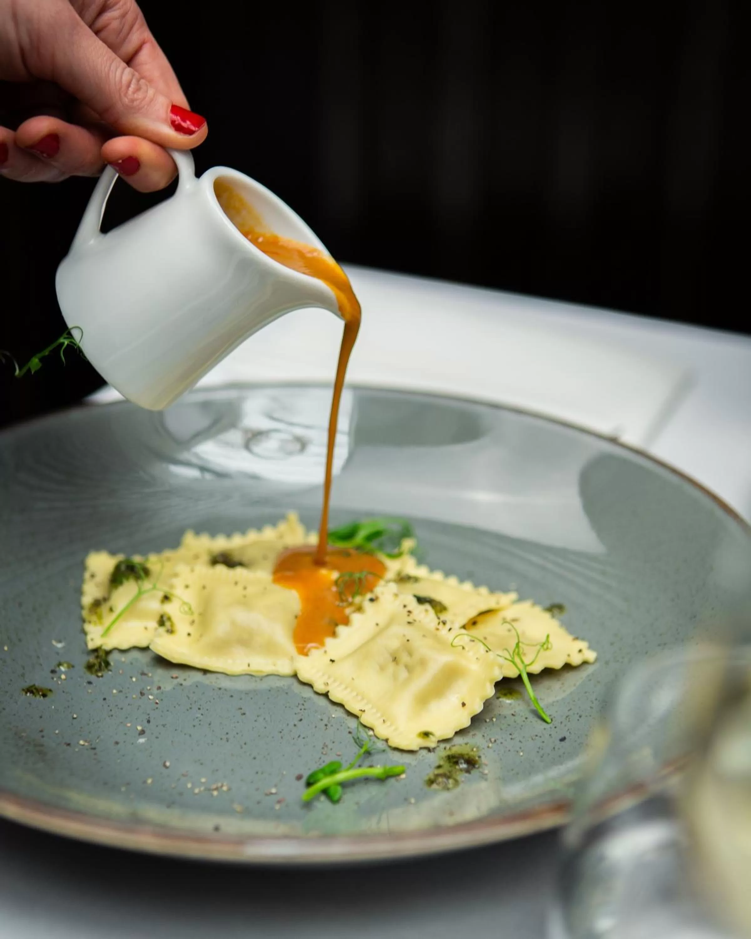 Restaurant/places to eat in One Warwick Park Hotel