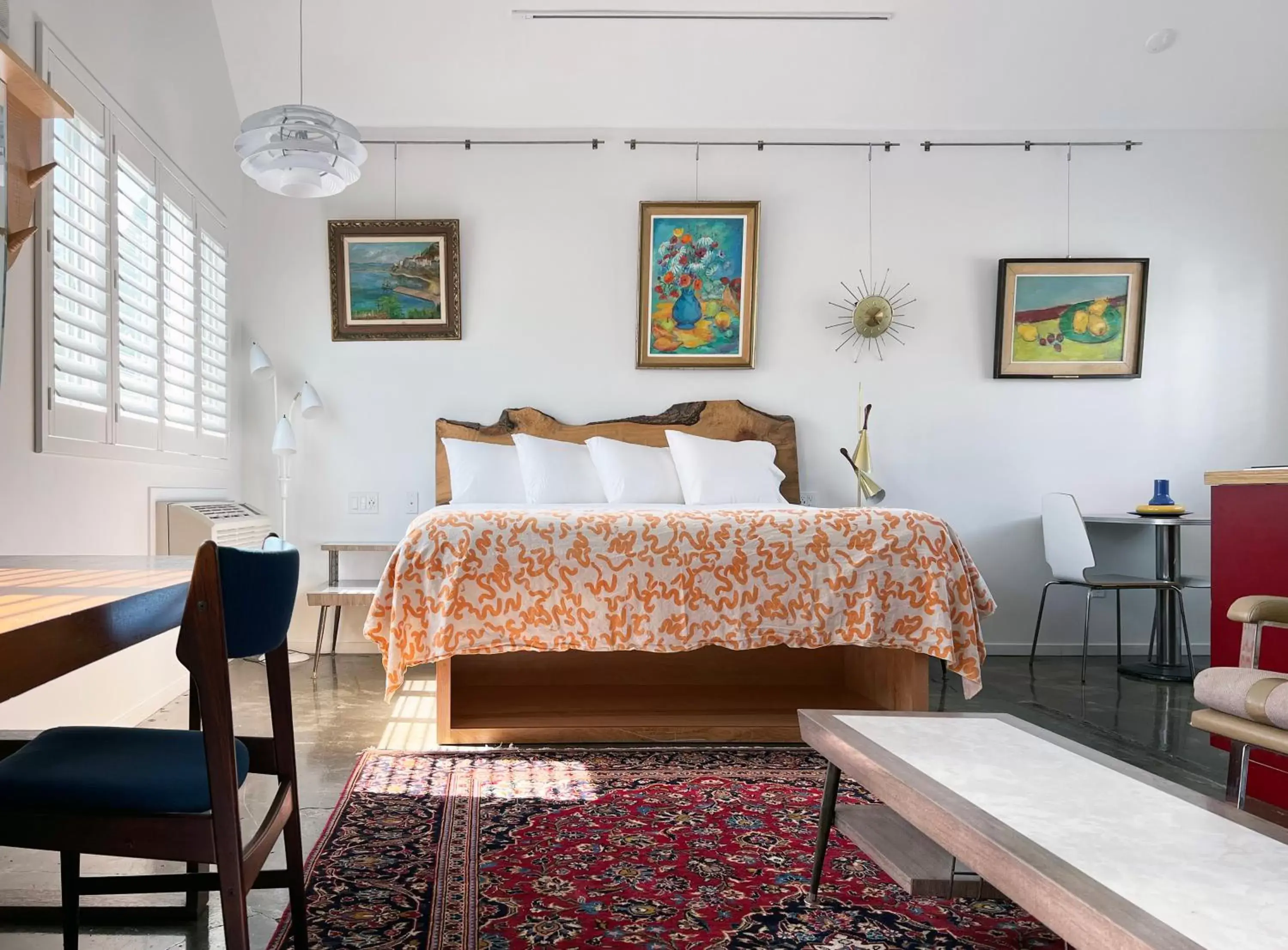 King Suite in The Astro King Suite in The Astro