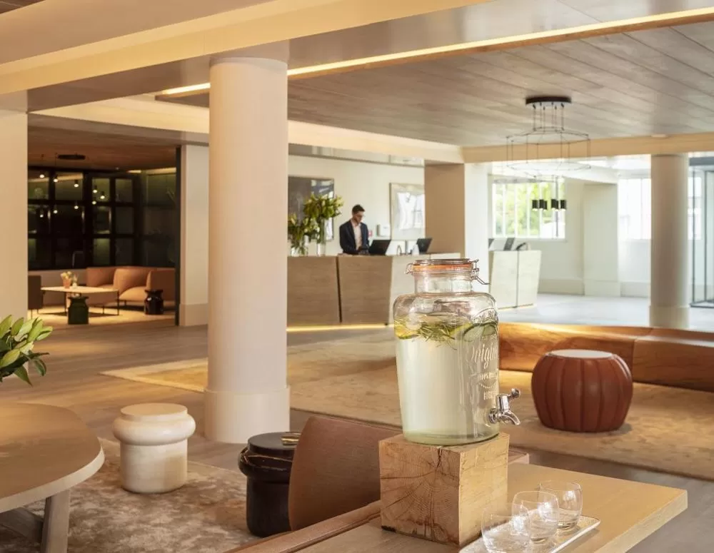 Lobby or reception in Le Grand Pavillon Chantilly