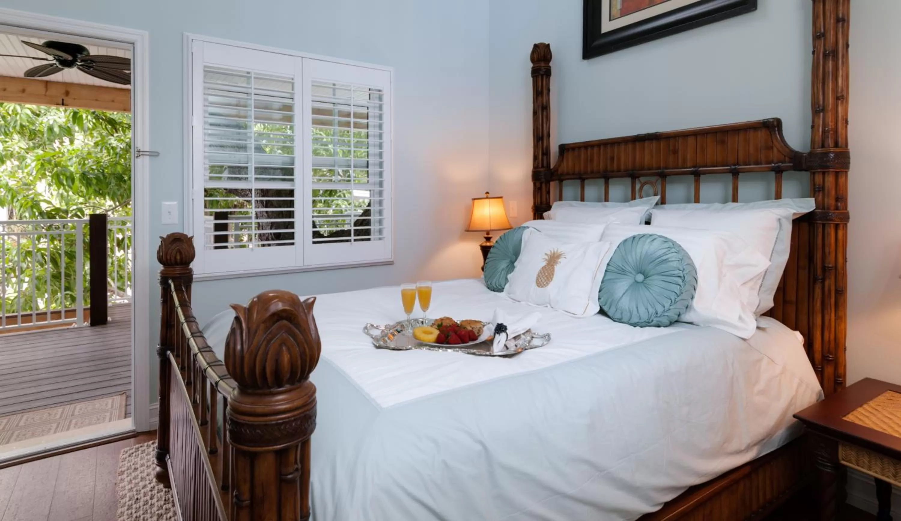 Deluxe Queen Room with Loft and Balcony - single occupancy in SeaGlass Inn Bed and Breakfast
