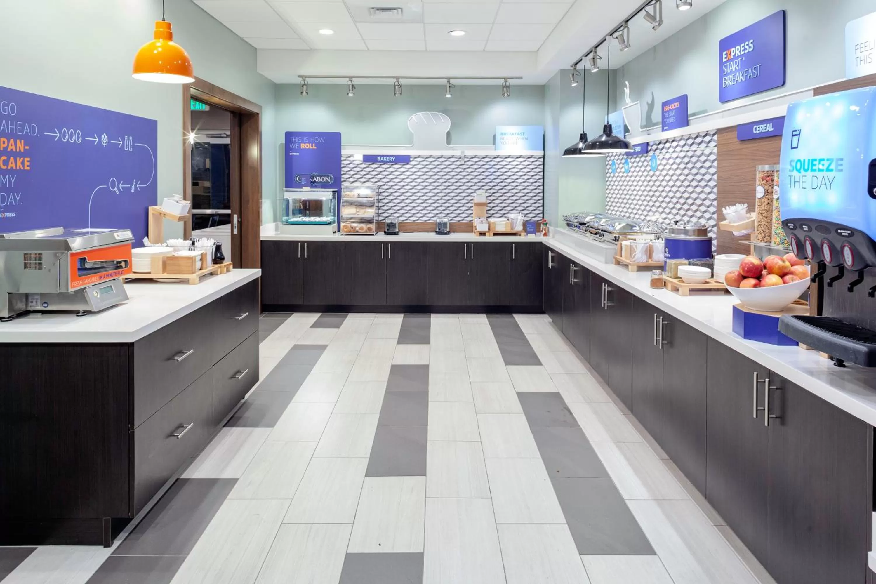 Breakfast in Holiday Inn Express & Suites - Gilbert - East Mesa by IHG