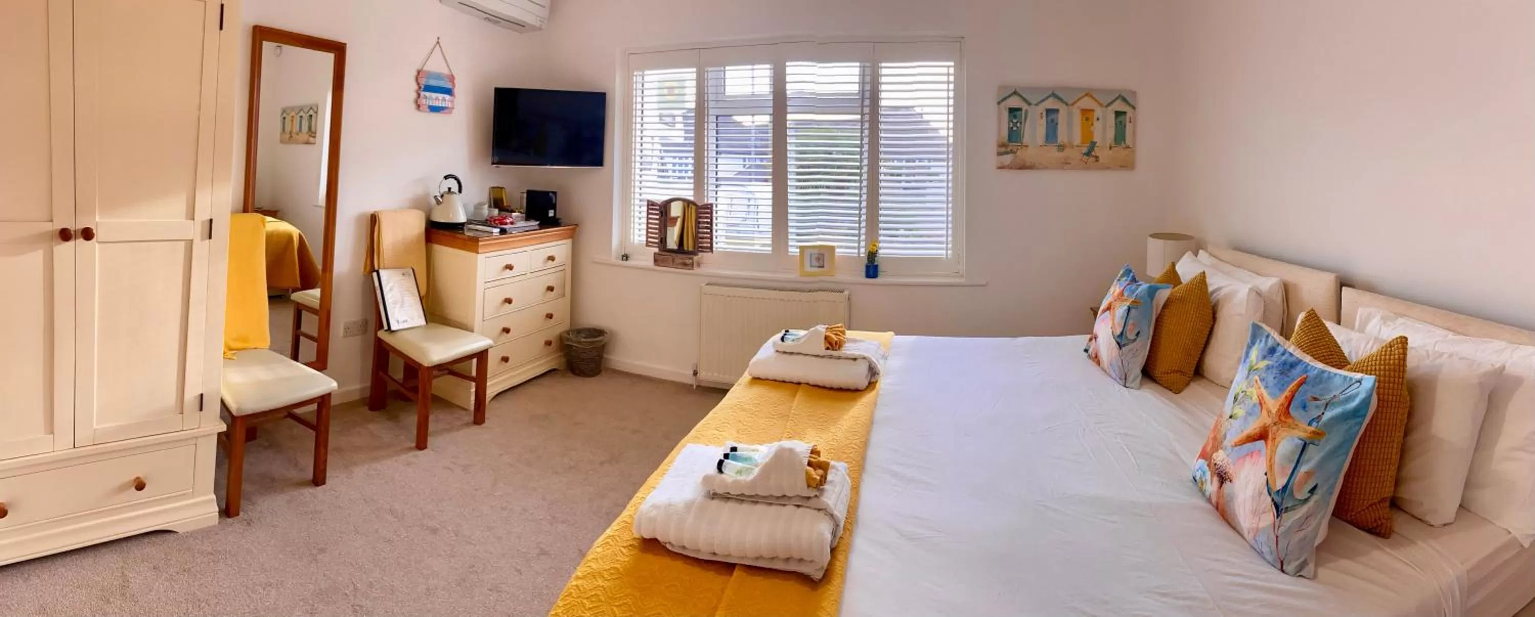 Bedroom in Avon Beach Bed & Breakfast