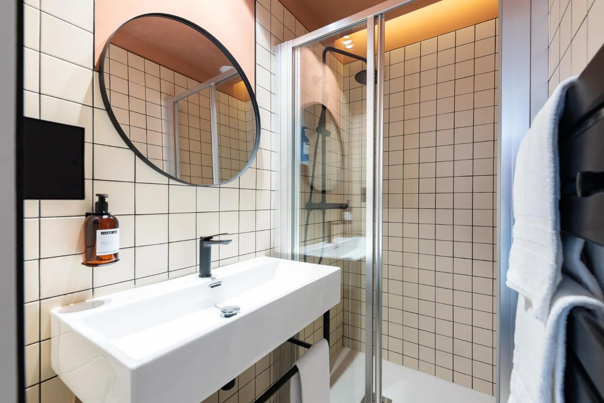 Bedroom in Florella Croisette Apartment