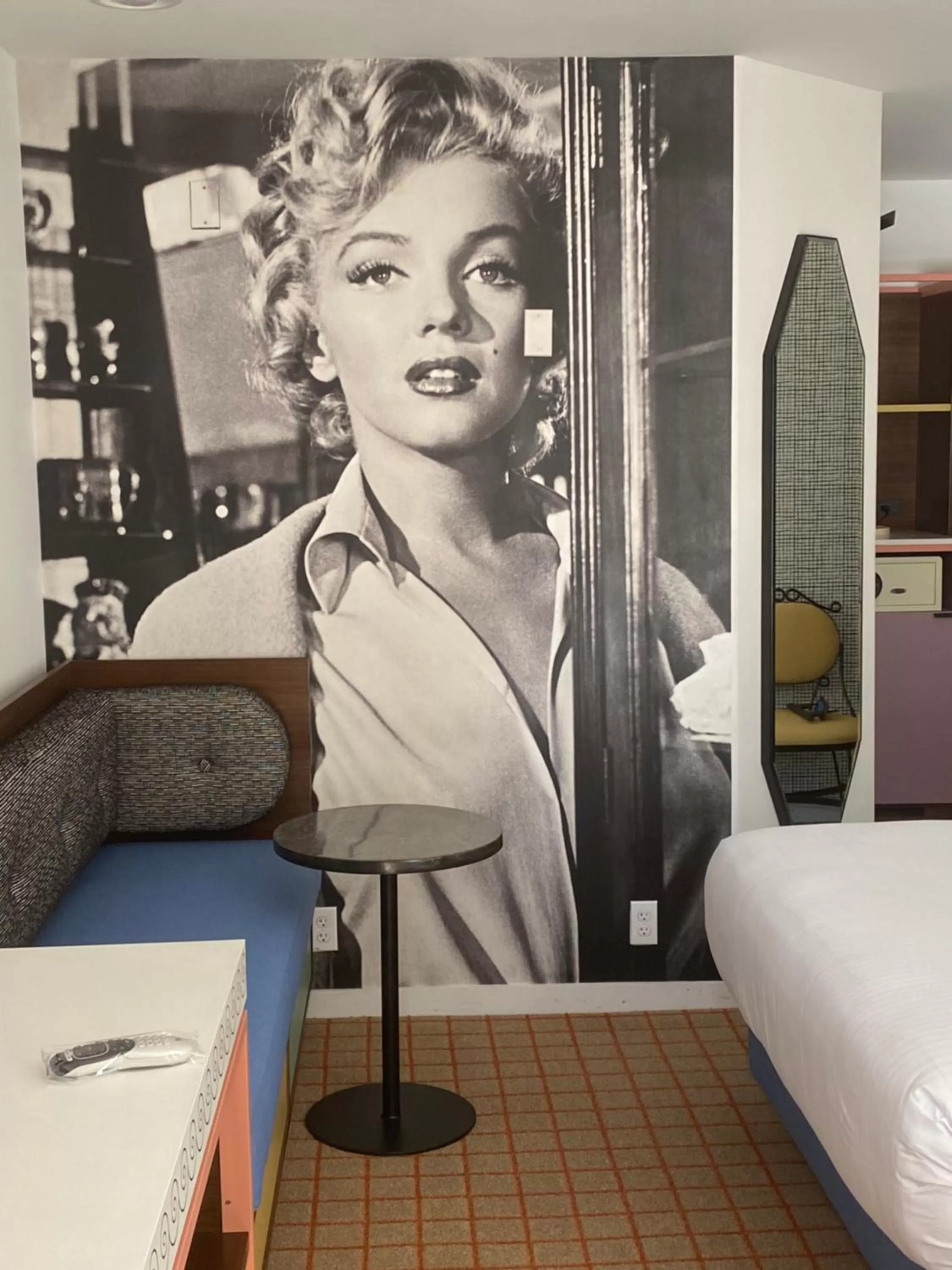 Bed in The Hollywood Franklin Hotel near Universal Studios