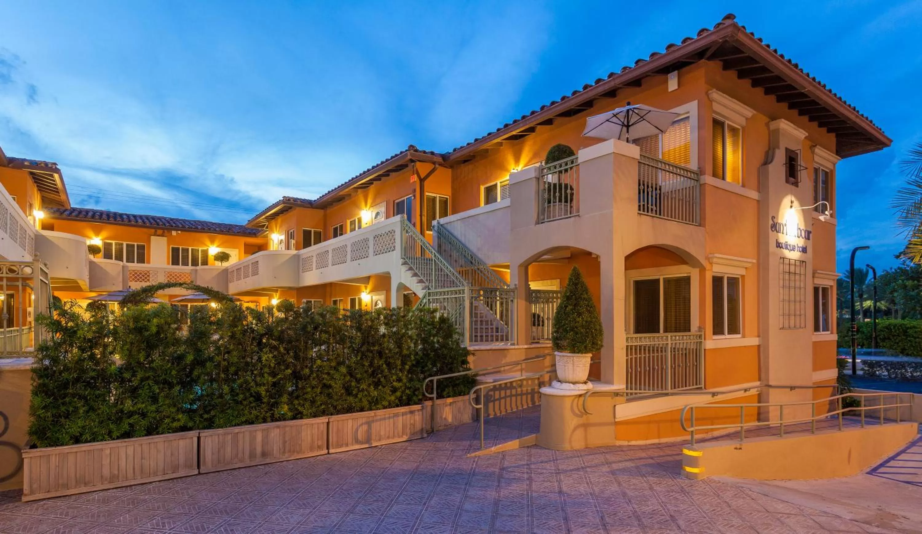 Property building in Sun Harbour Boutique Hotel