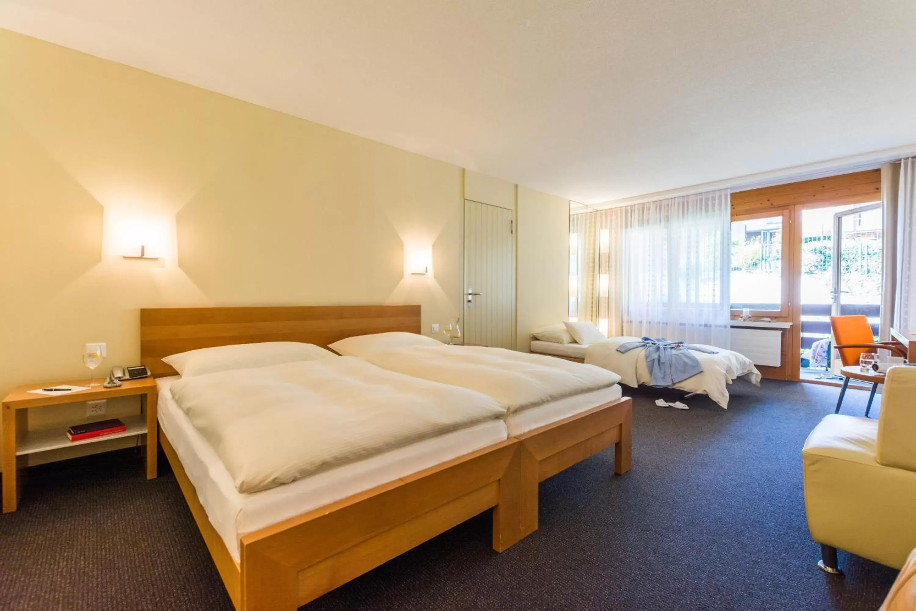 Double Room with Village View in Solbadhotel Sigriswil Double Room with Village View in Solbadhotel Sigriswil