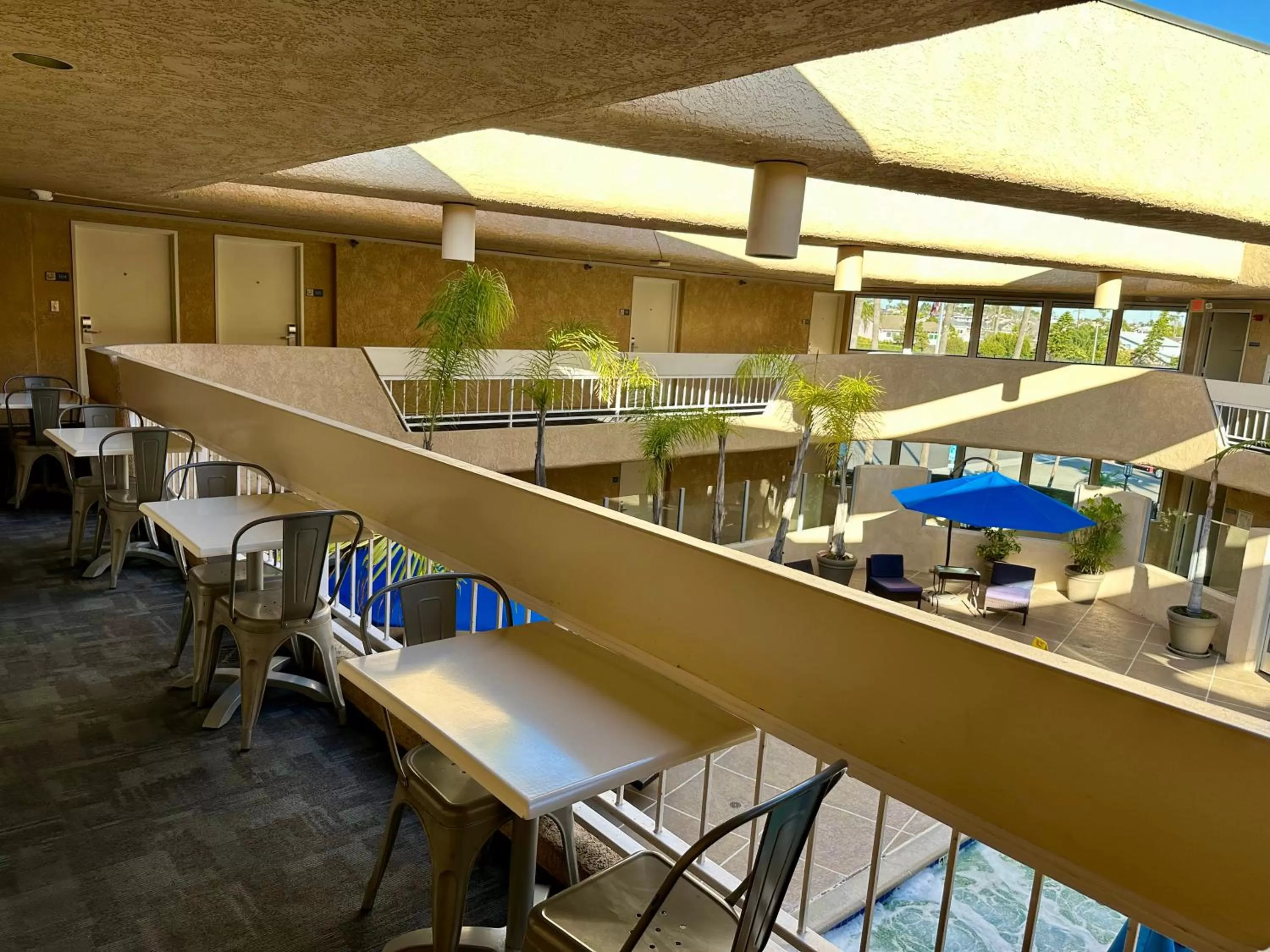 Swimming pool in The Pacific Inn