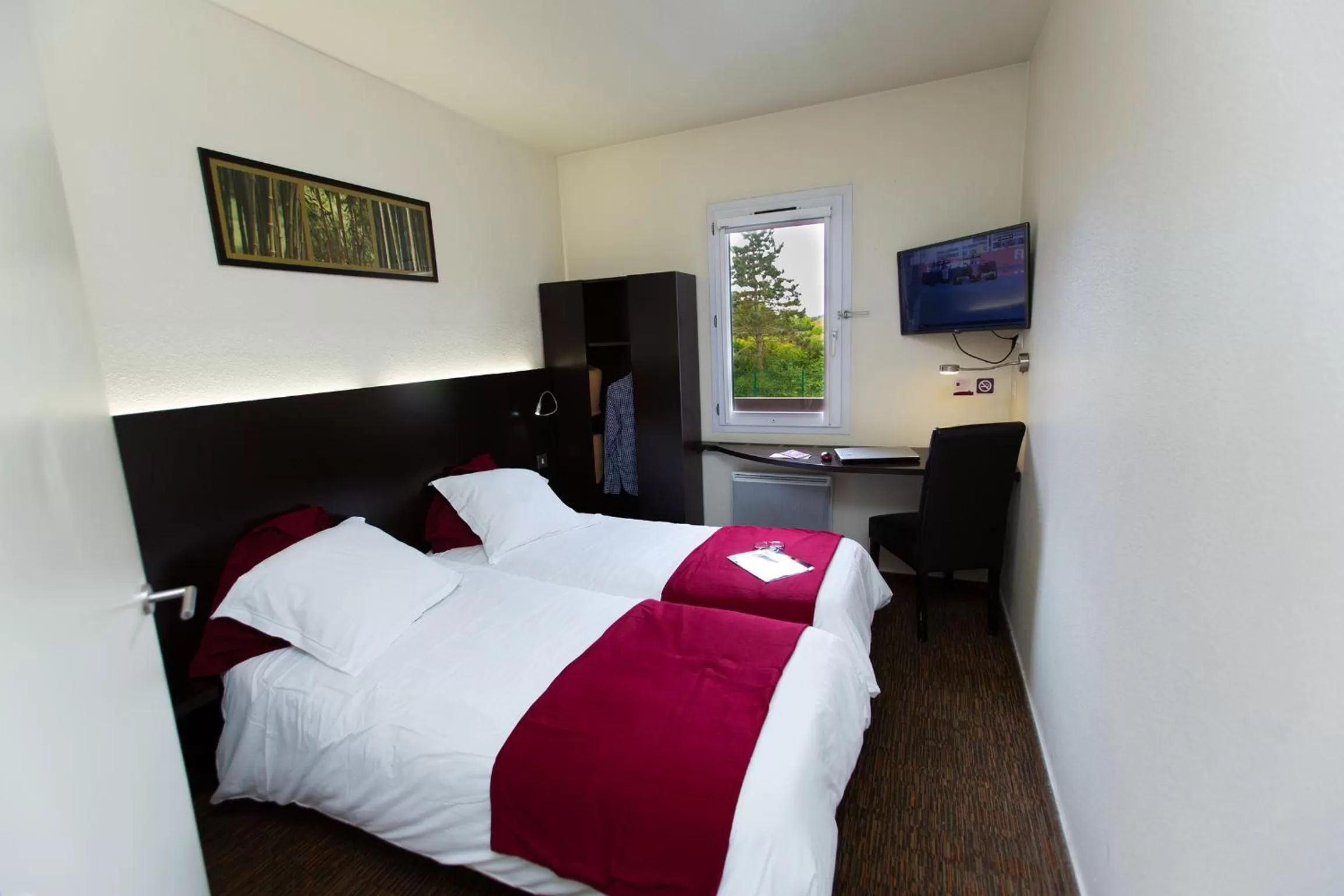 Day, Bed in The Originals Access, Halt'Hotel, Clermont Agnetz