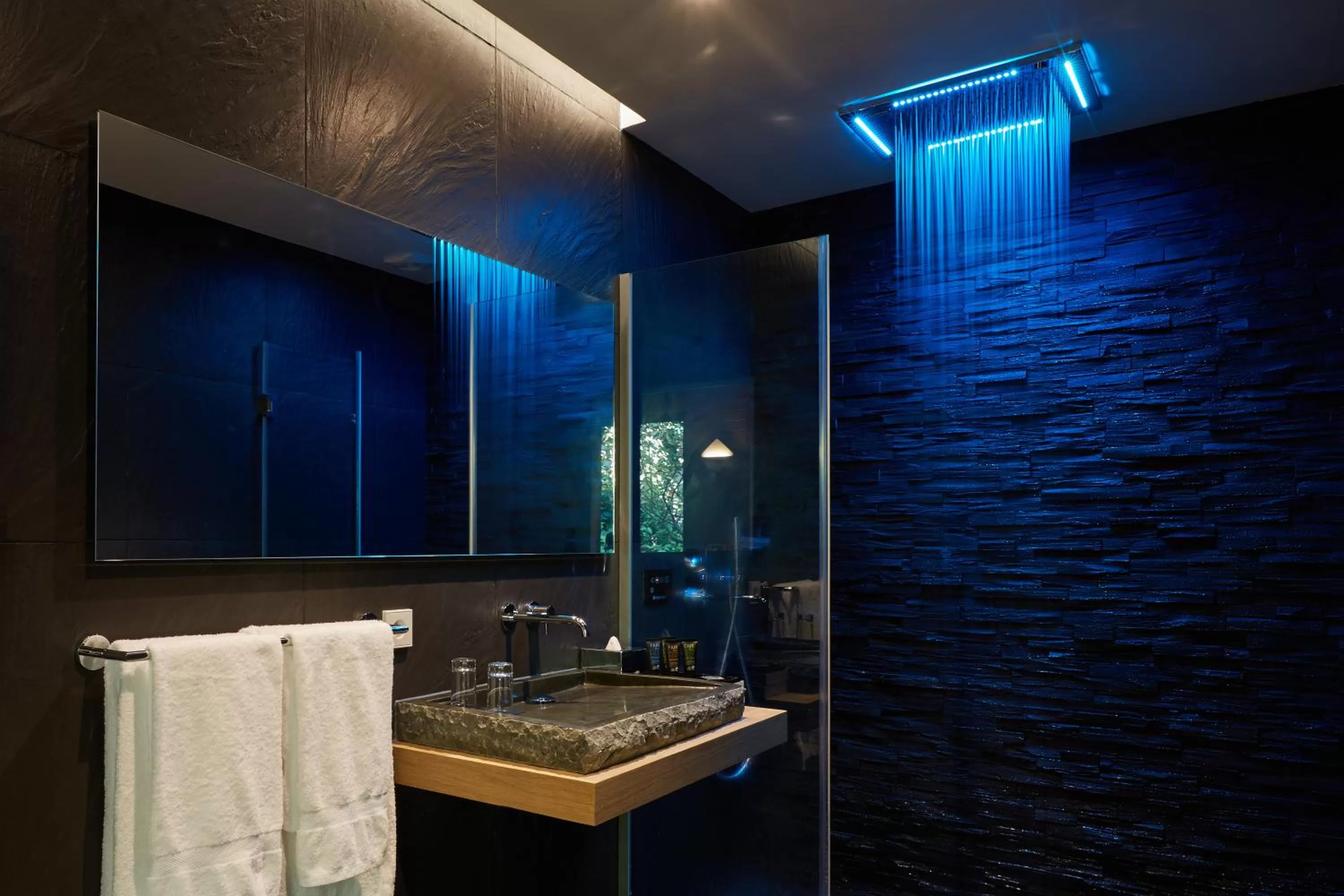 Bathroom in Hôtel Cabane - Orso Hotels