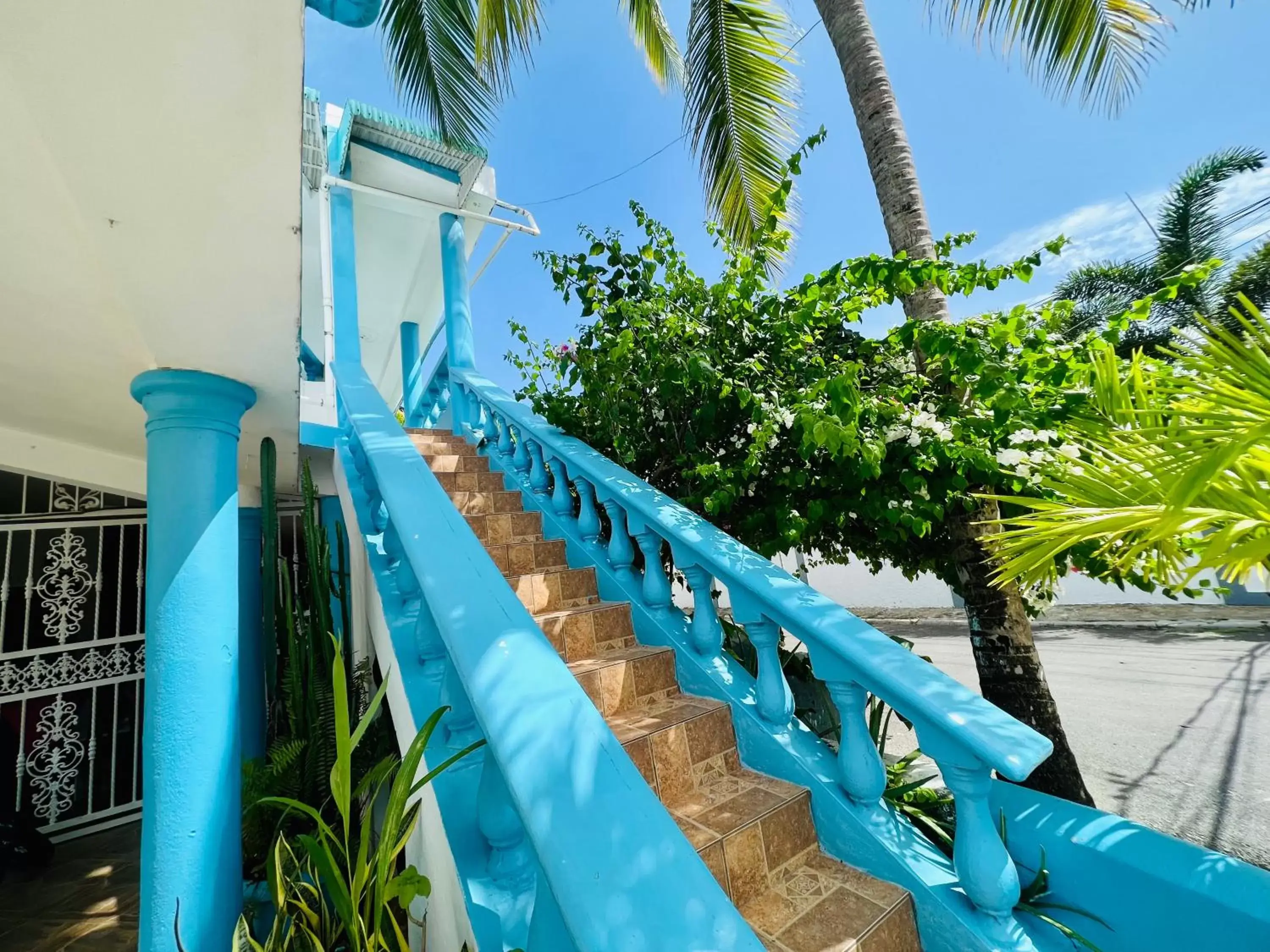 Family Room with Shared Bathroom in Villa Antonia 16 Family Room with Shared Bathroom in Villa Antonia 16