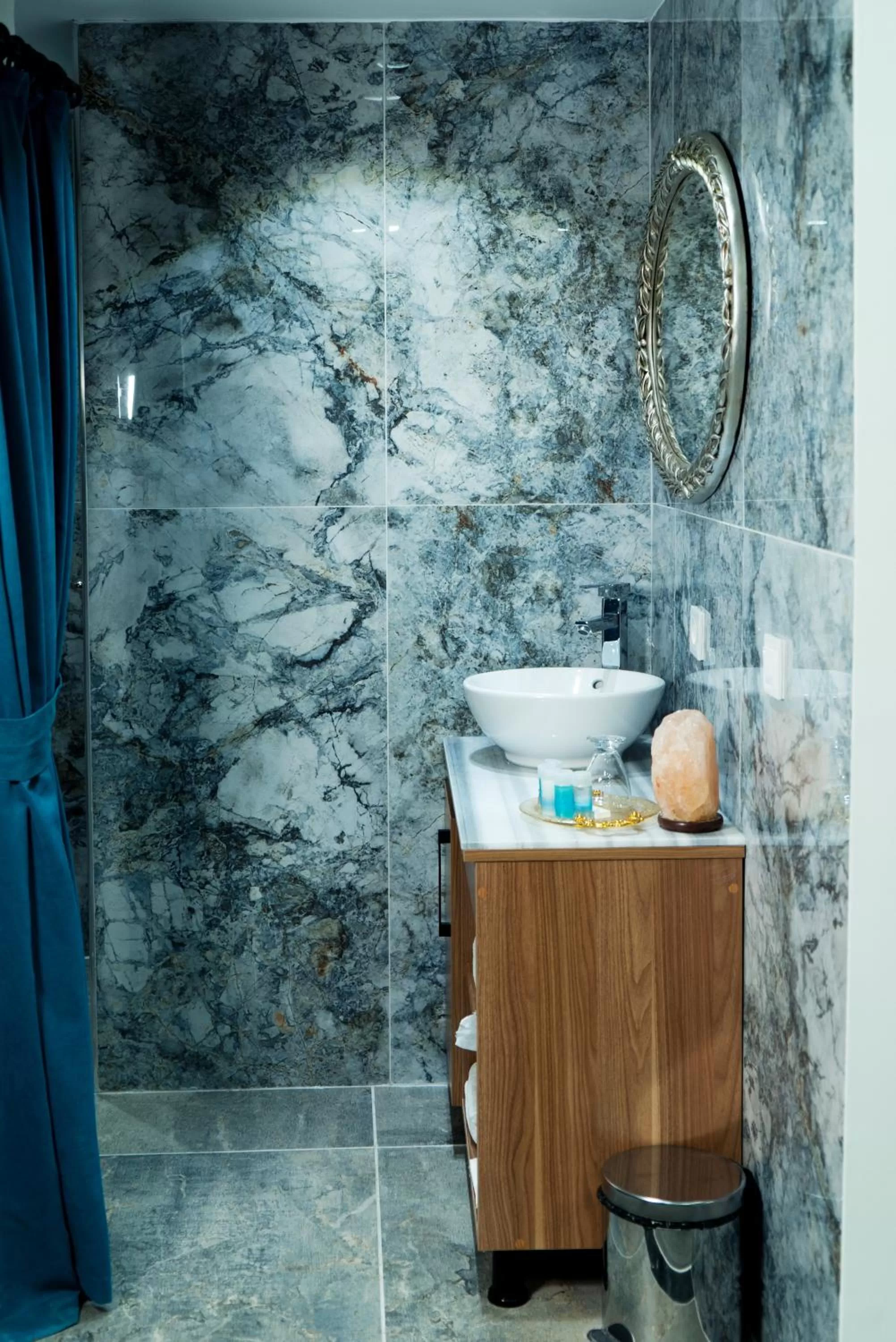 Bathroom in Taksim Yazıcı Residence