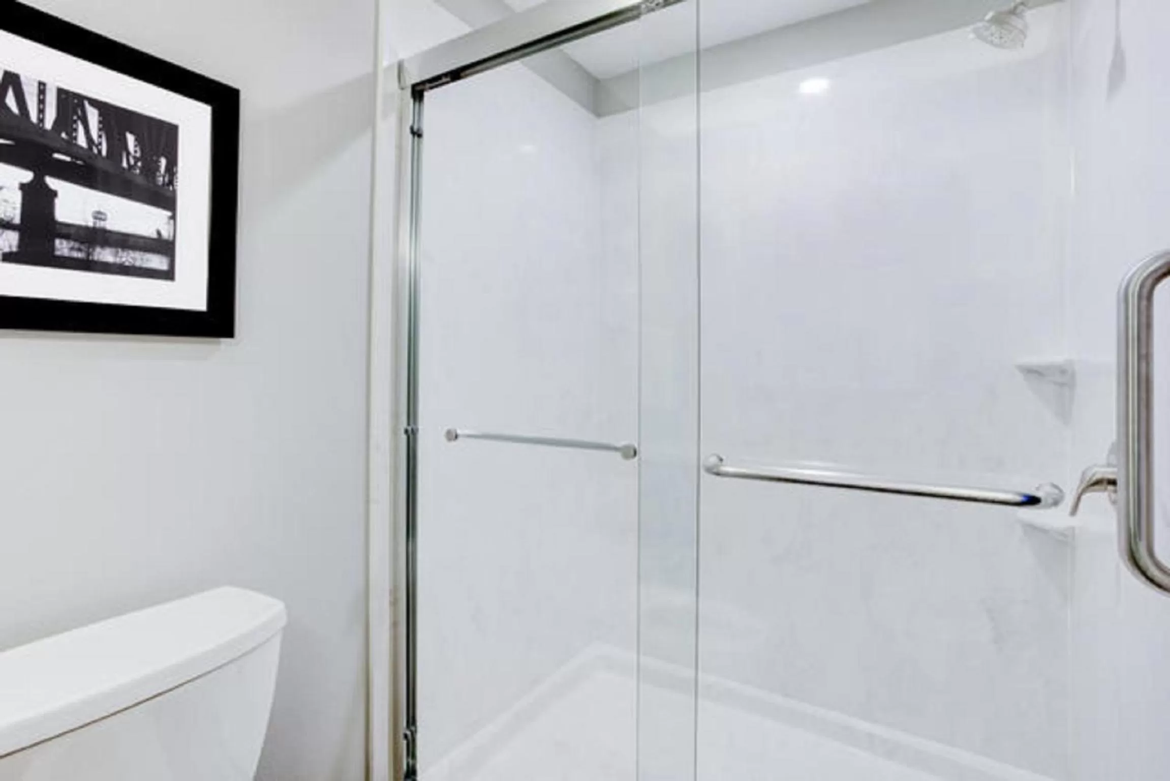 Shower in Holiday Inn Lafayette North by IHG