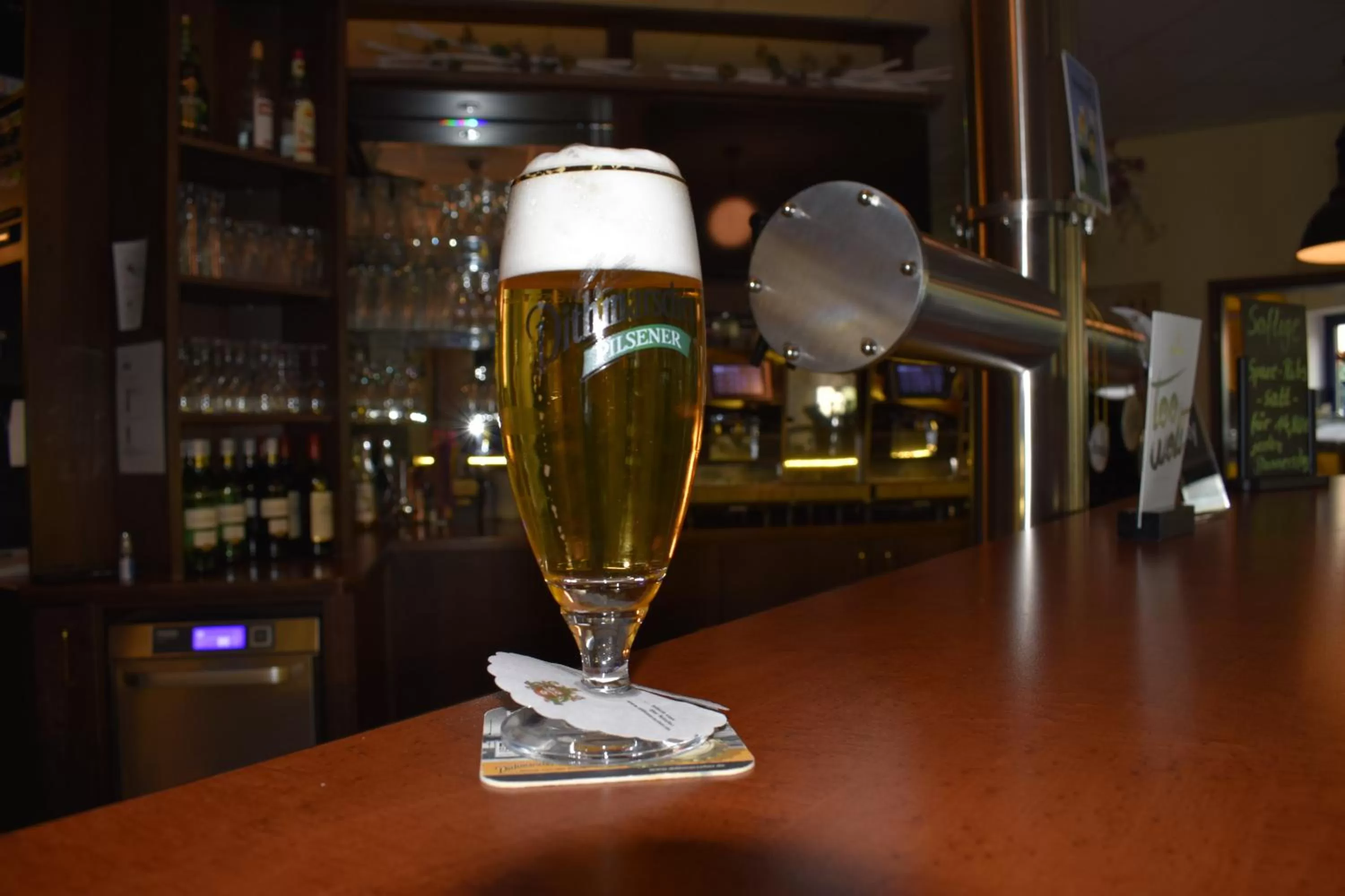 Restaurant/places to eat in Hotel garni "Am Hafen"