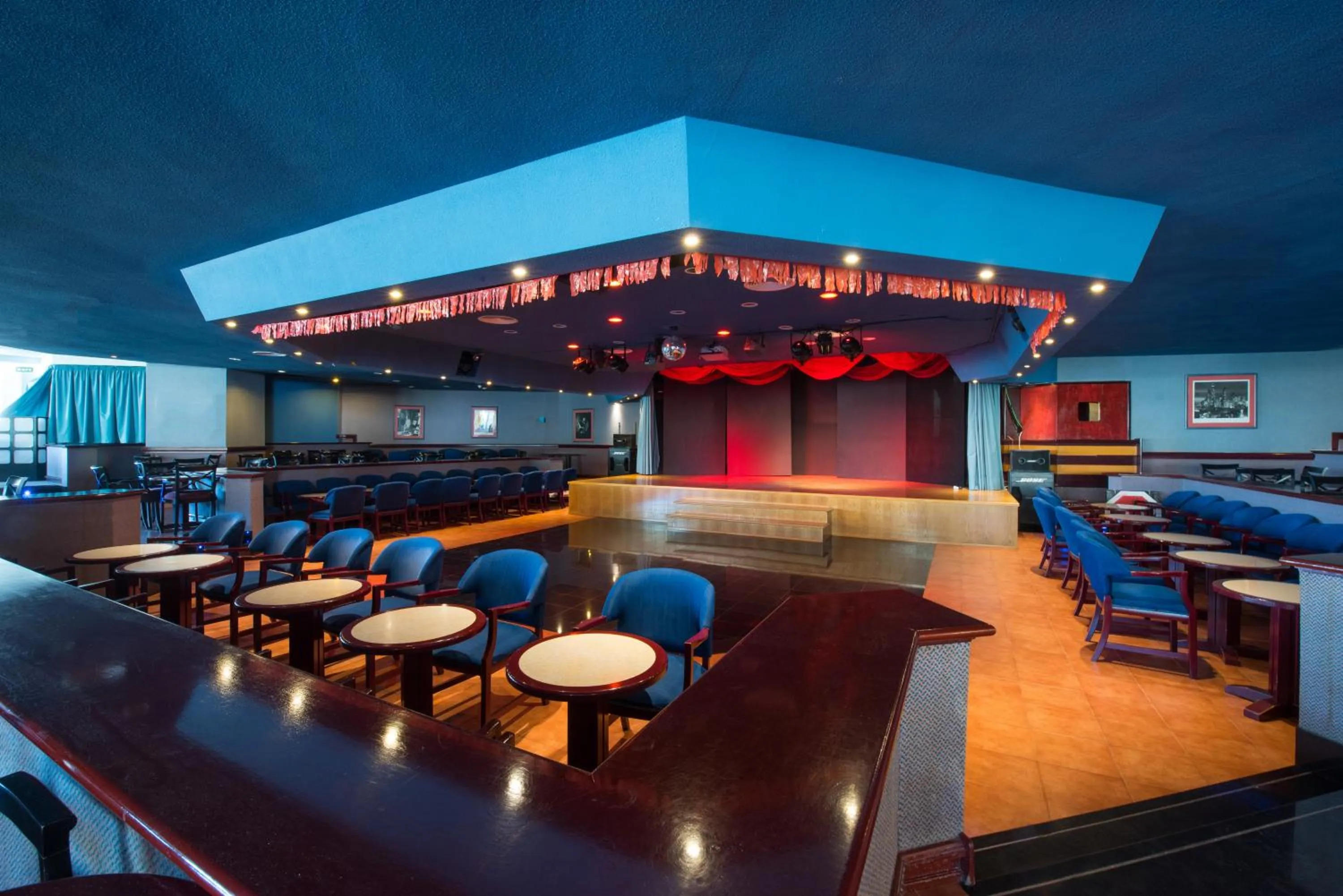 Lounge or bar in Hotel Cala Romántica