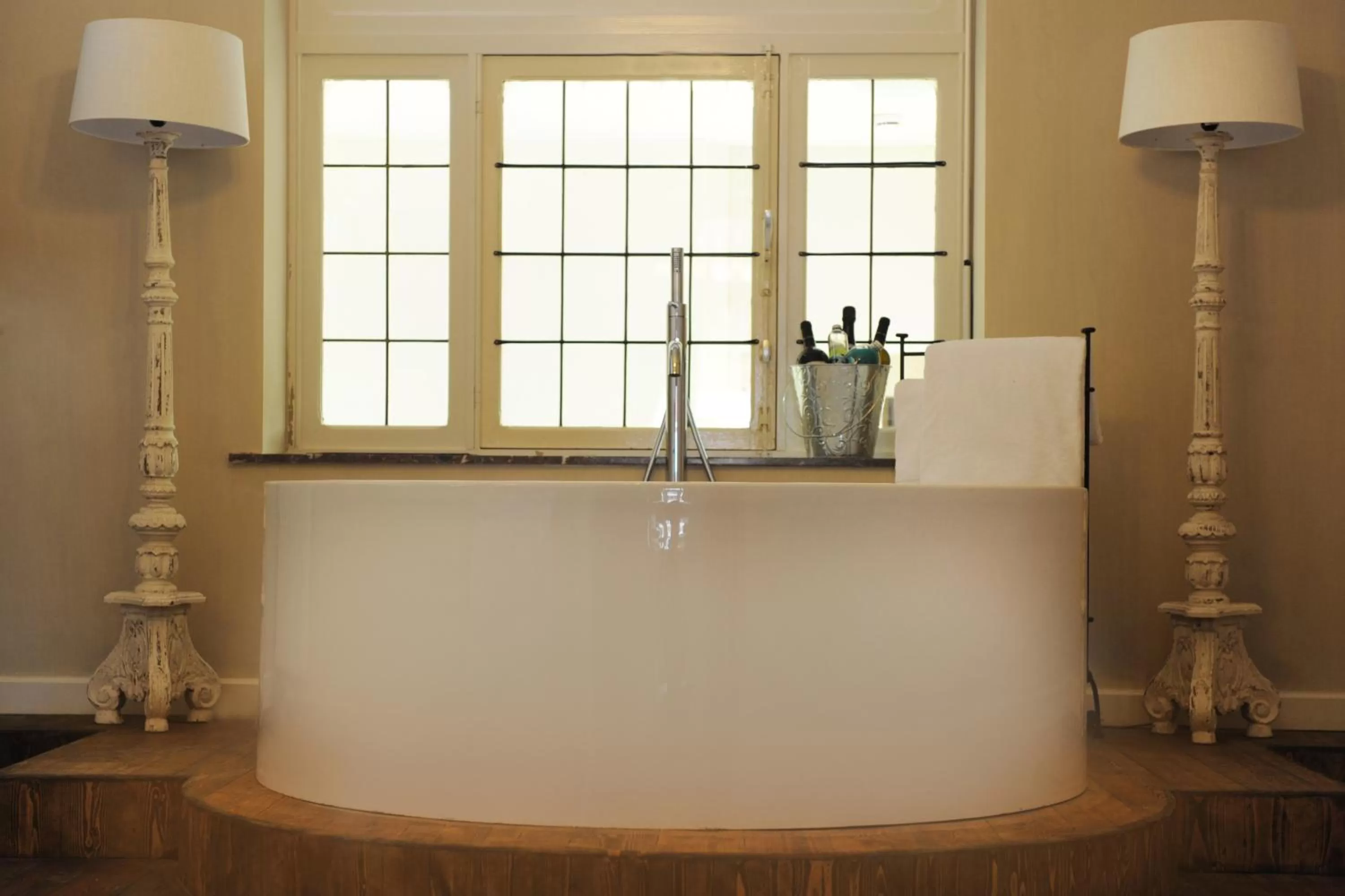 Bathroom in Charmehotel Villa Saporis