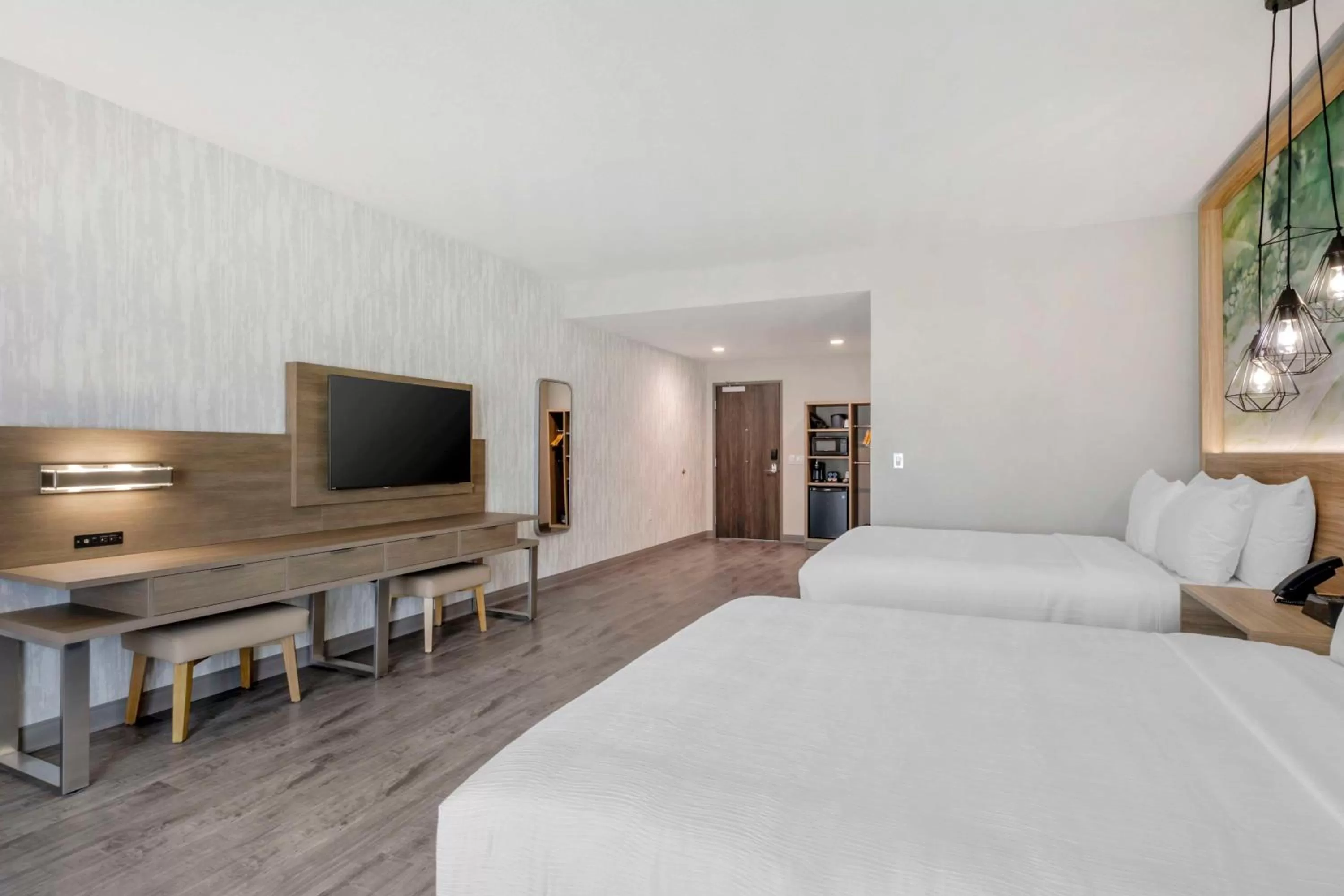 Bedroom, Bed in Best Western Plus Winter Haven Inn & Suites