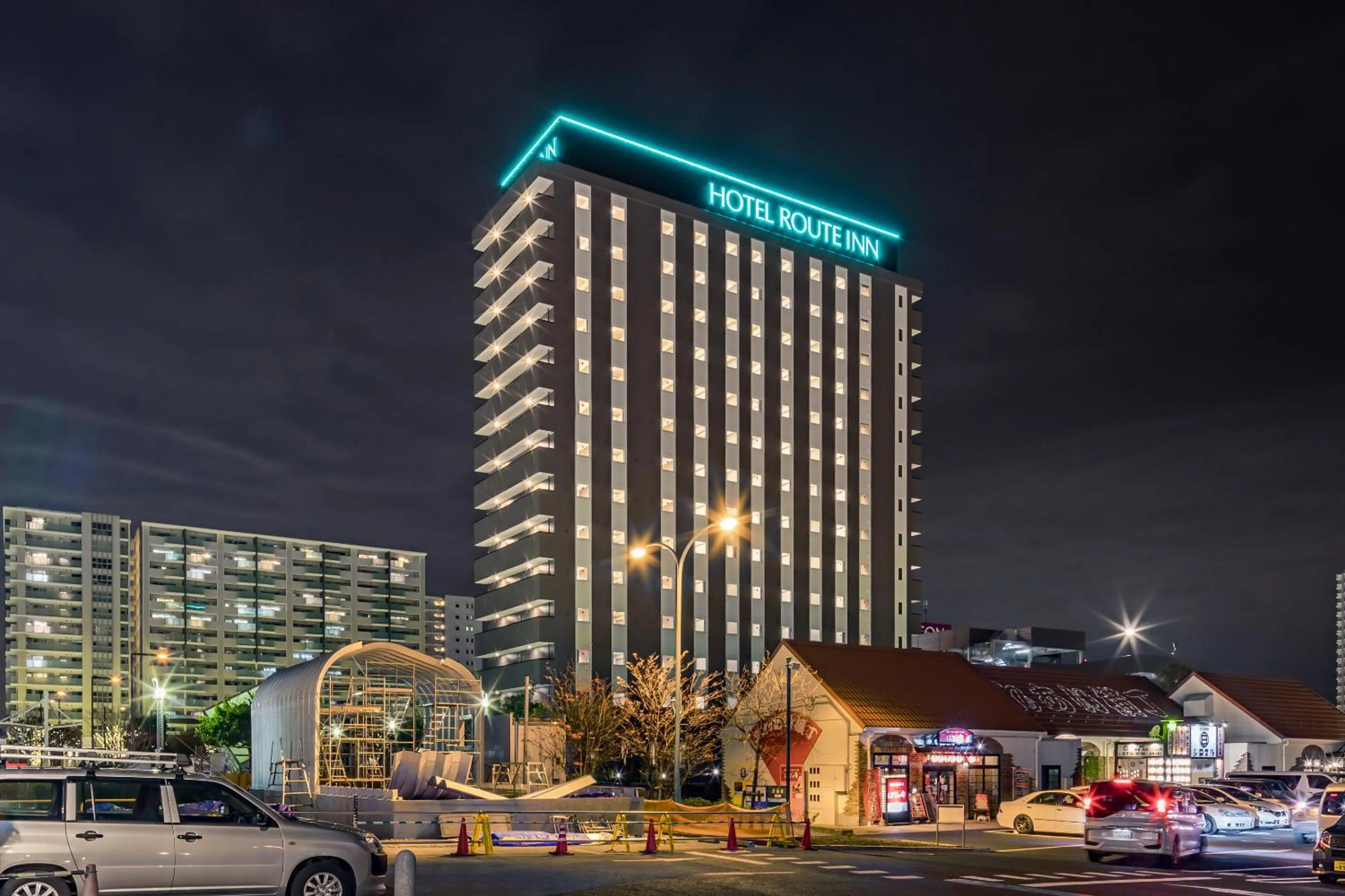 Property building in Hotel Route Inn Chiba Newtown Chuo Ekimae -Narita Kuko Akusesu Sen-