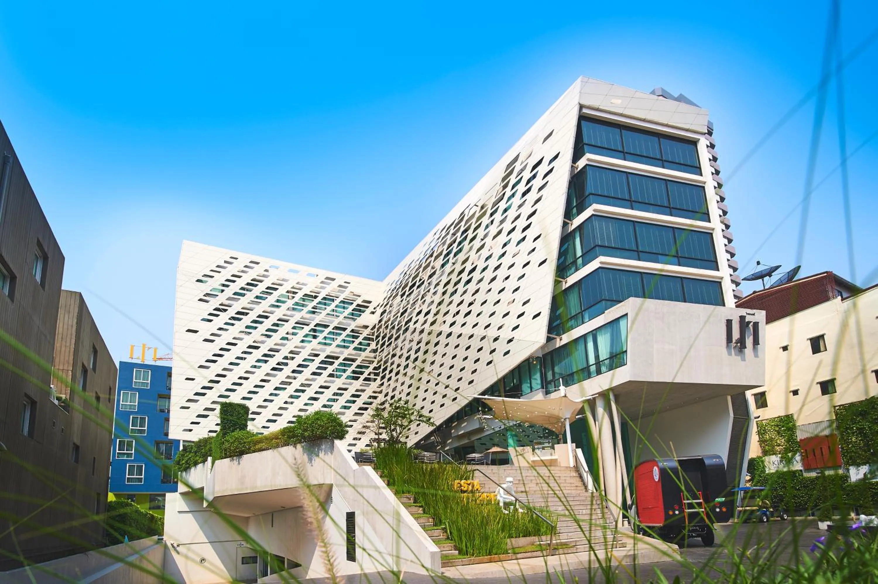 Property building in LiT BANGKOK Hotel