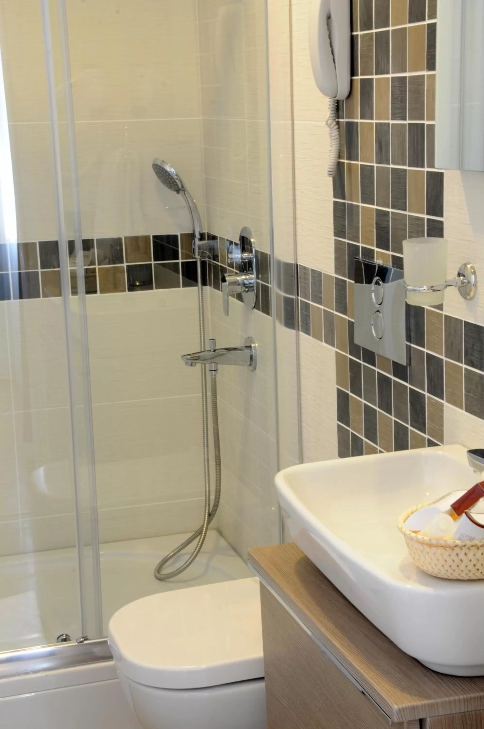 Bathroom in Sarnic Premier Hotel