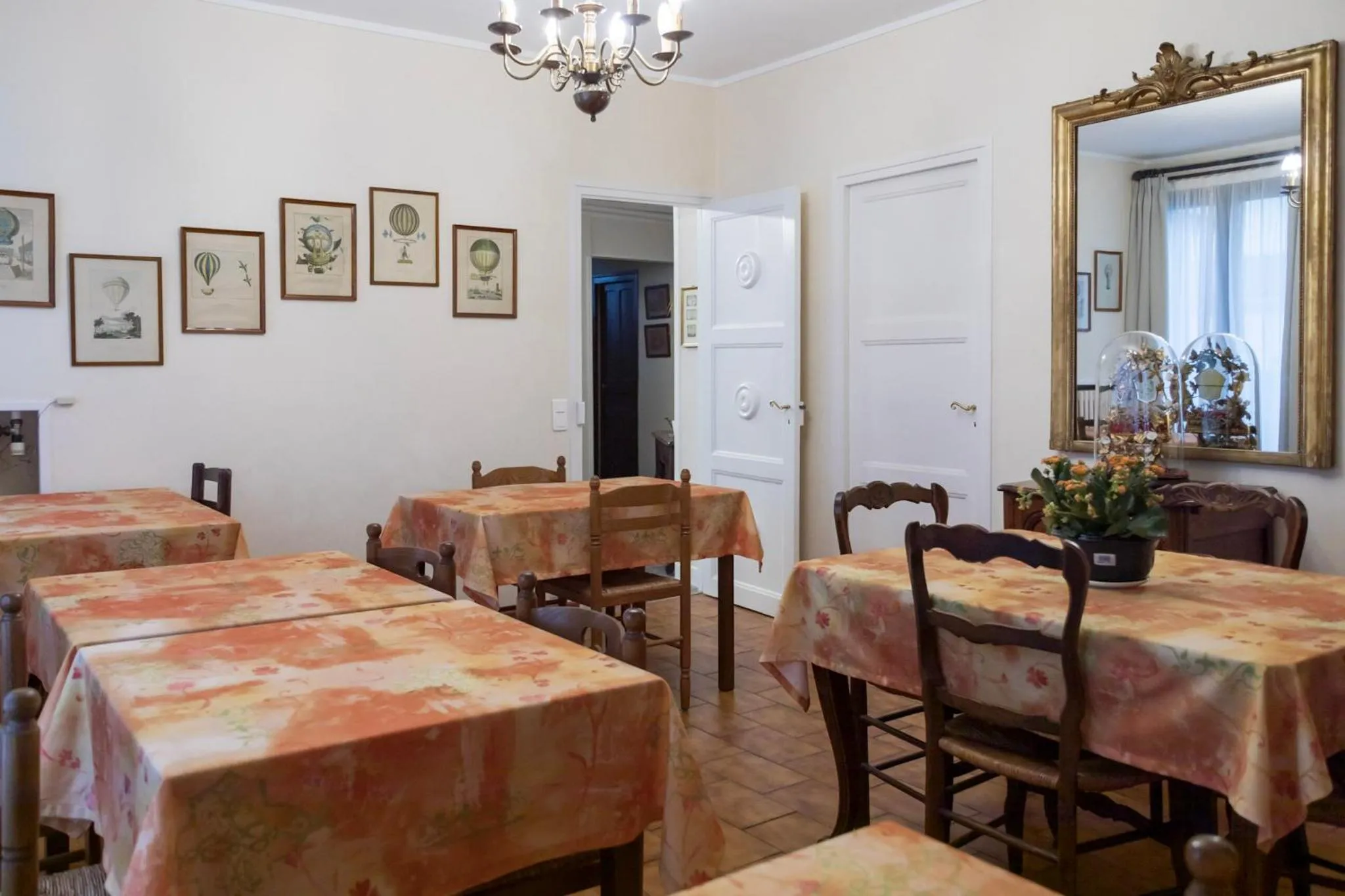 Breakfast in Cit'Hotel Aéro-Hotel