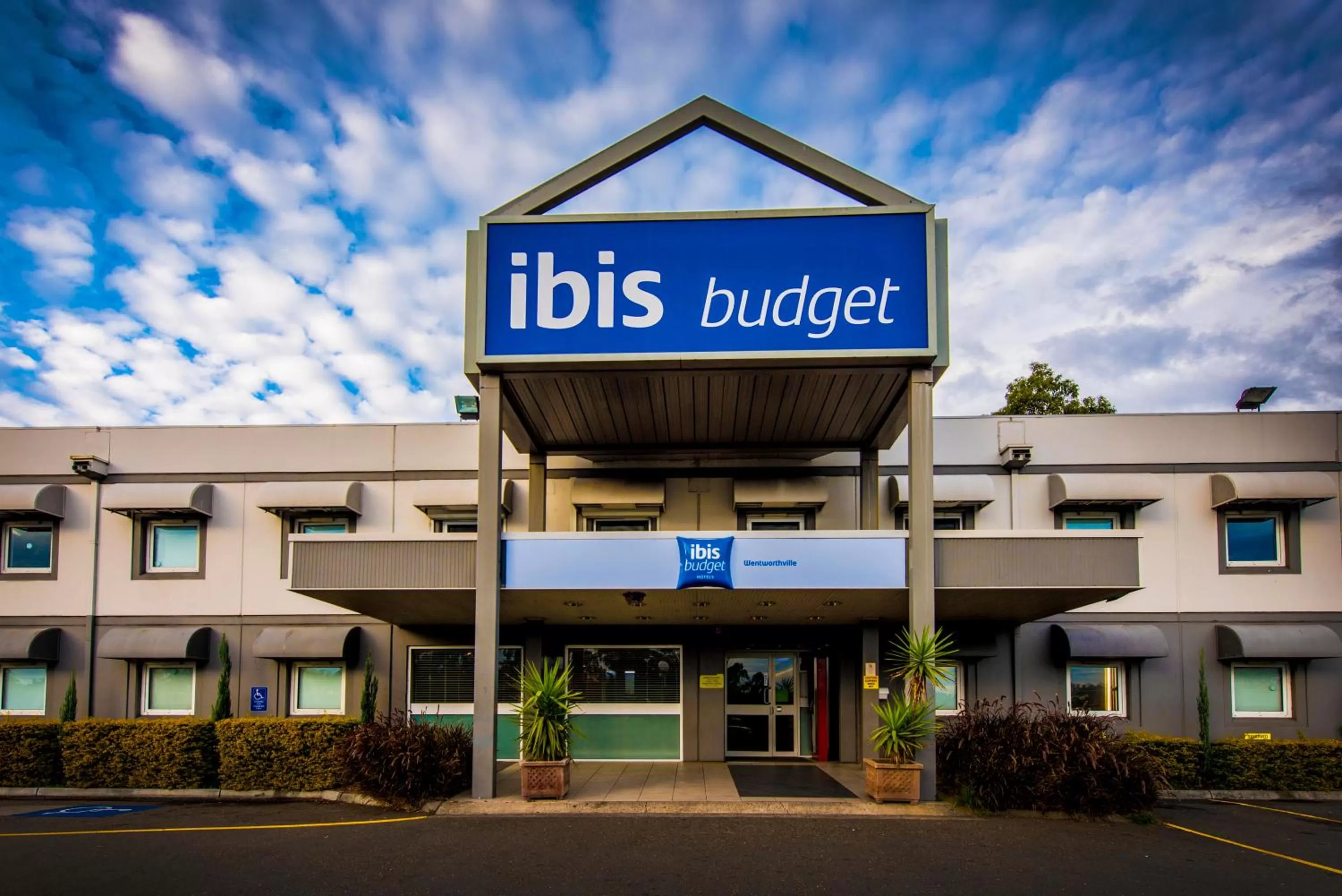 Property building in ibis Budget Wentworthville