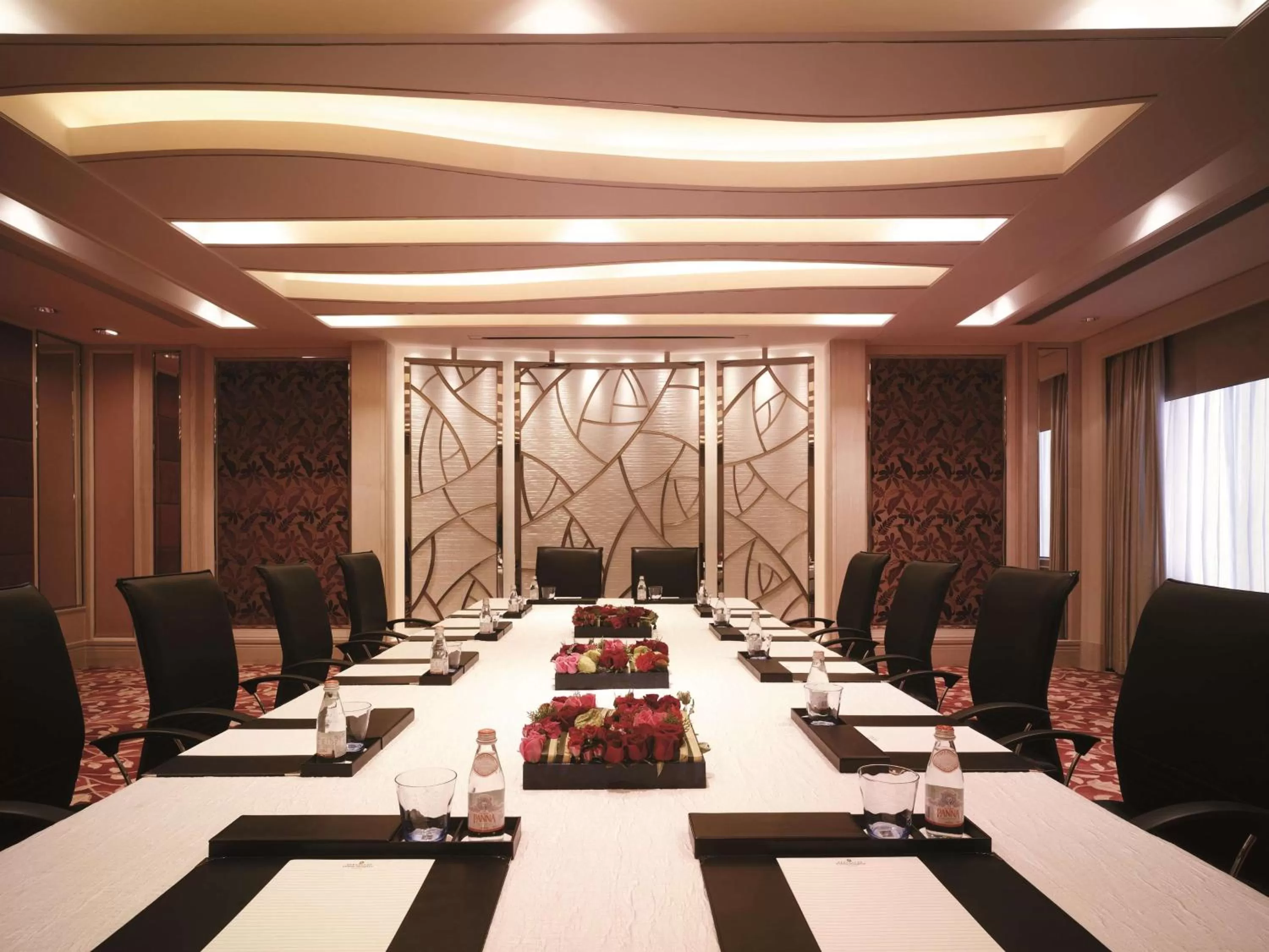 Meeting/conference room in Pudong Shangri-La, Shanghai