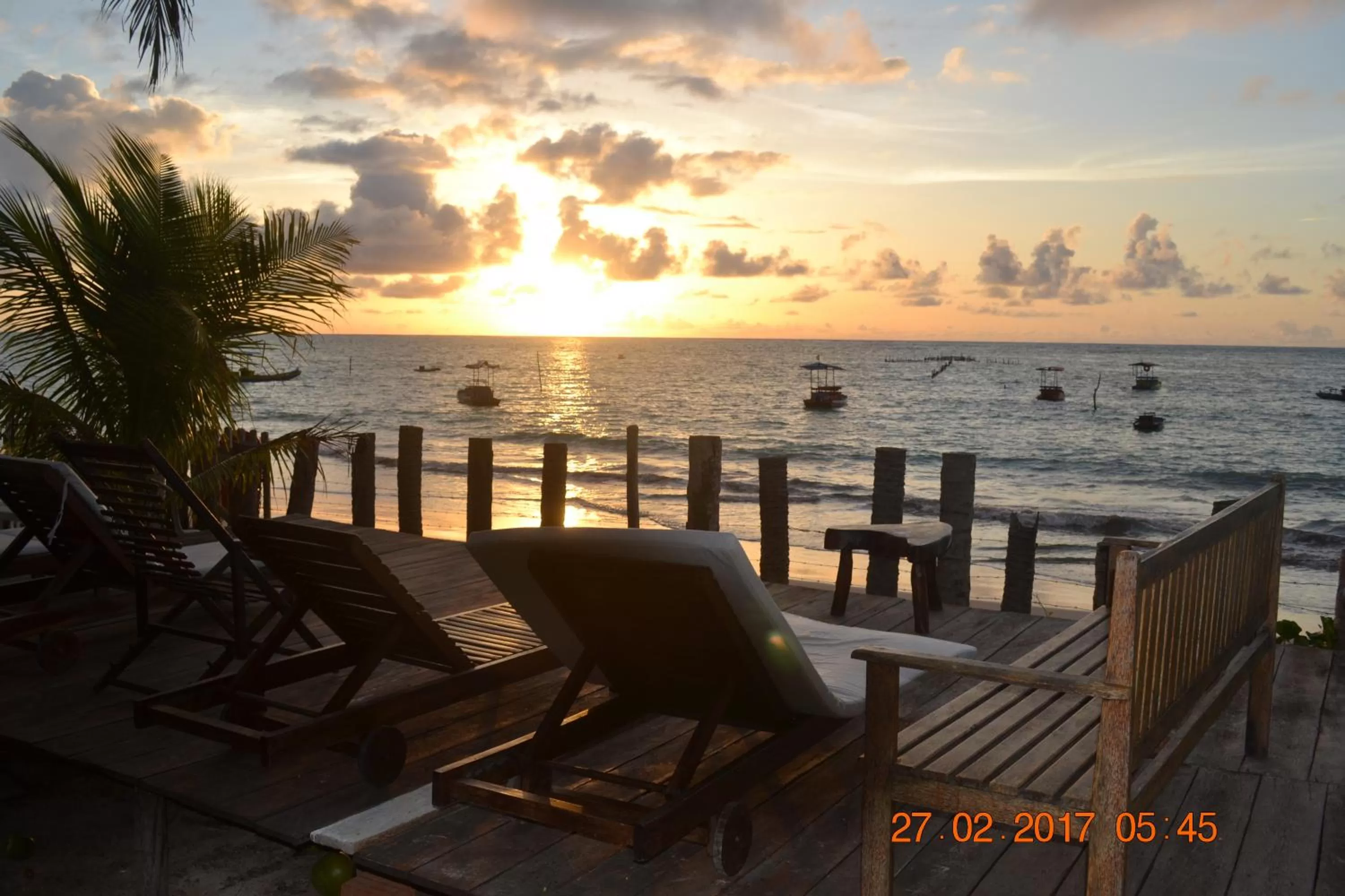 Beach, Sunrise/Sunset in Pousada e Restaurante Encanto das Águas