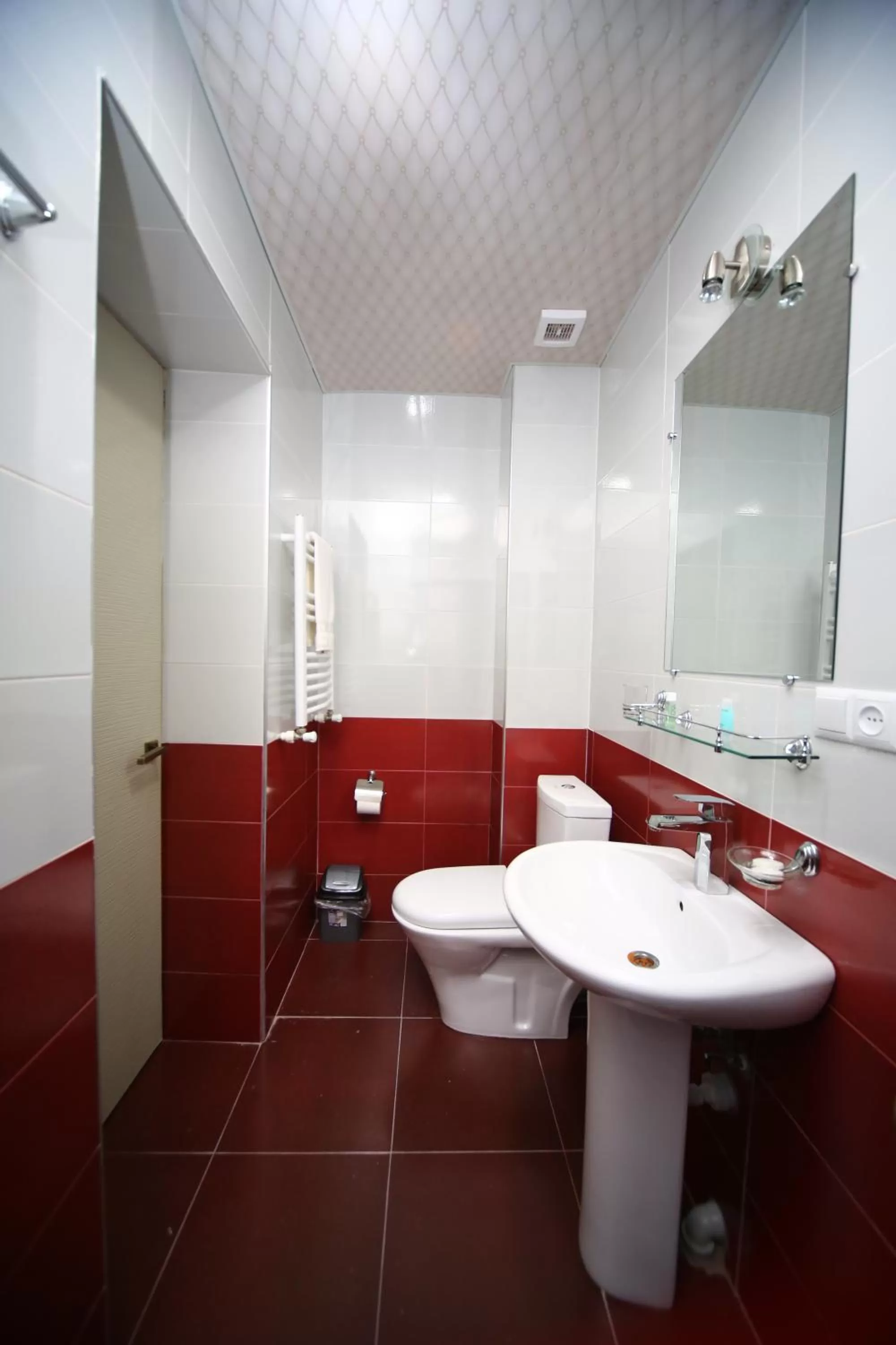 Toilet, Bathroom in Discovery Hotel