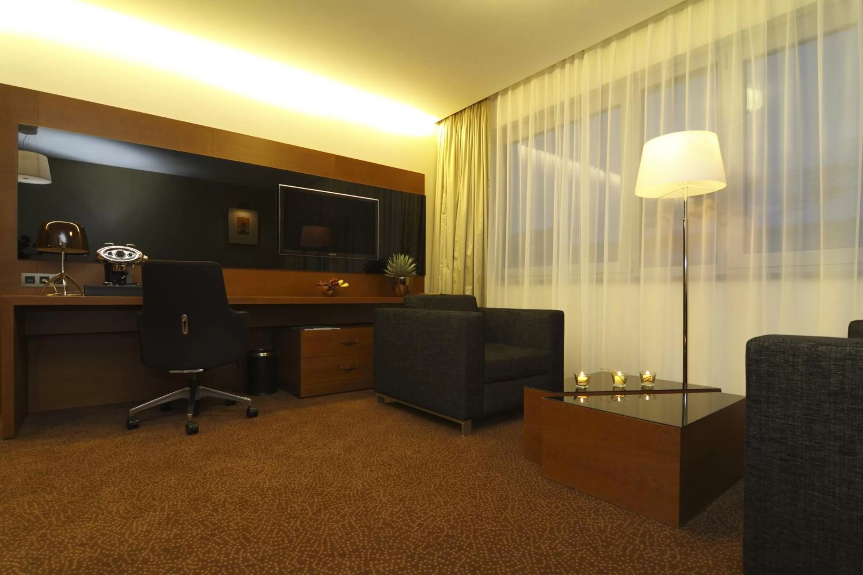 TV and multimedia in Mikado Hotel