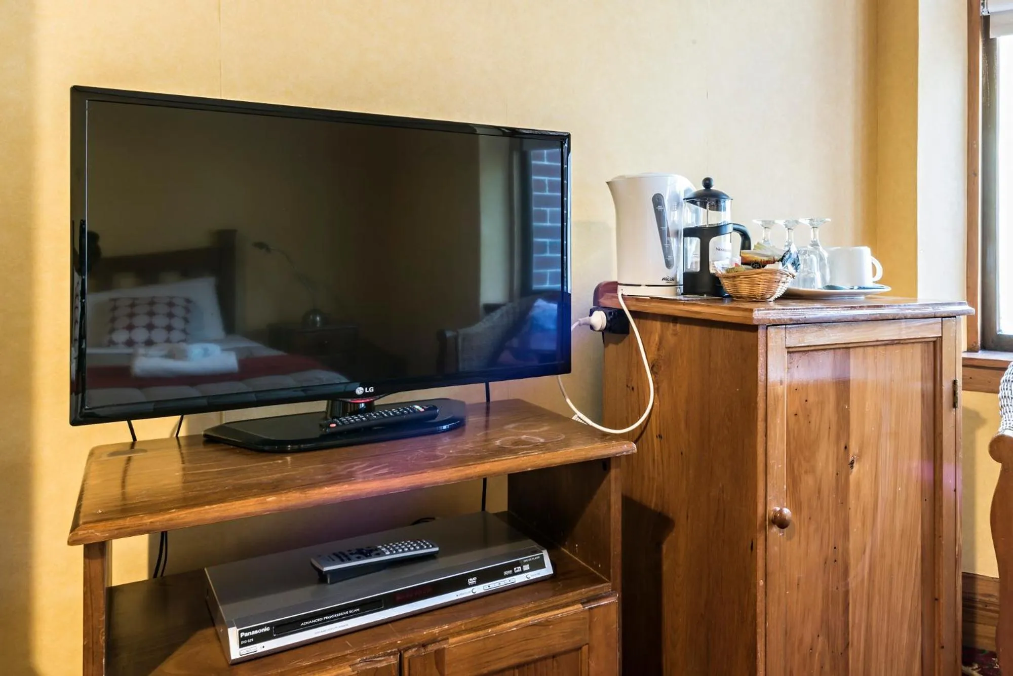 TV and multimedia in Halswell Lodge