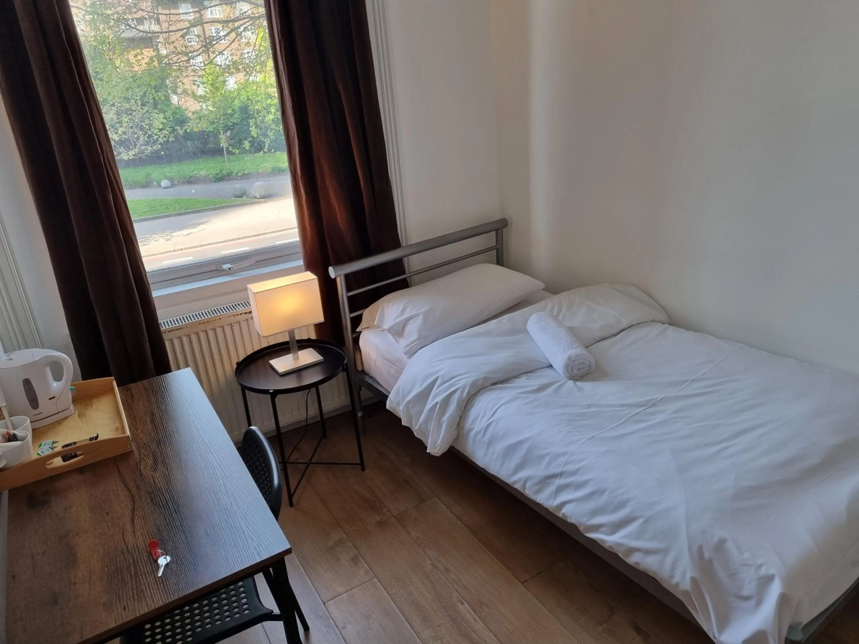 Bedroom, Bed in Horangee Pocha