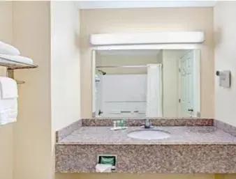 King Room - Disability Access - Smoking in Super 8 by Wyndham Forrest City AR King Room - Disability Access - Smoking in Super 8 by Wyndham Forrest City AR