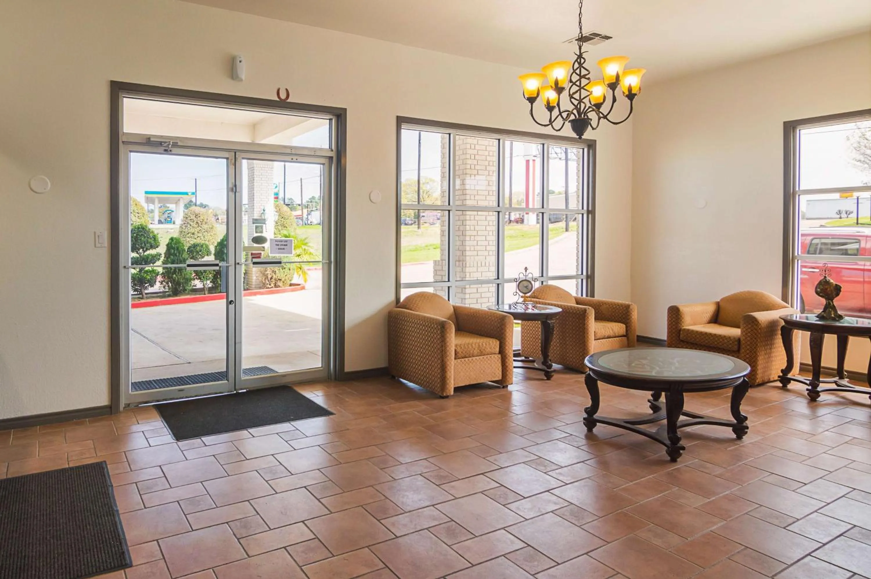 Lobby or reception in Studio 6-Tyler, TX