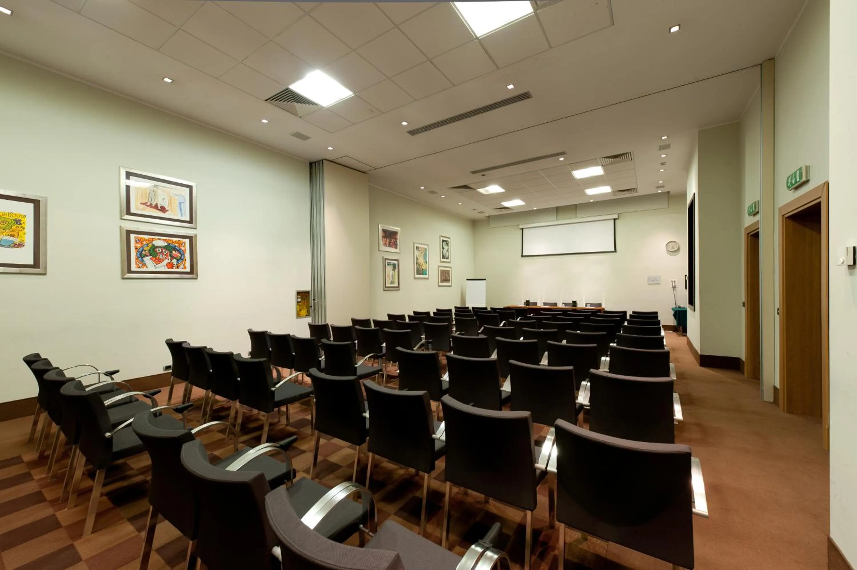 Seating area in Italiana Hotels Cosenza
