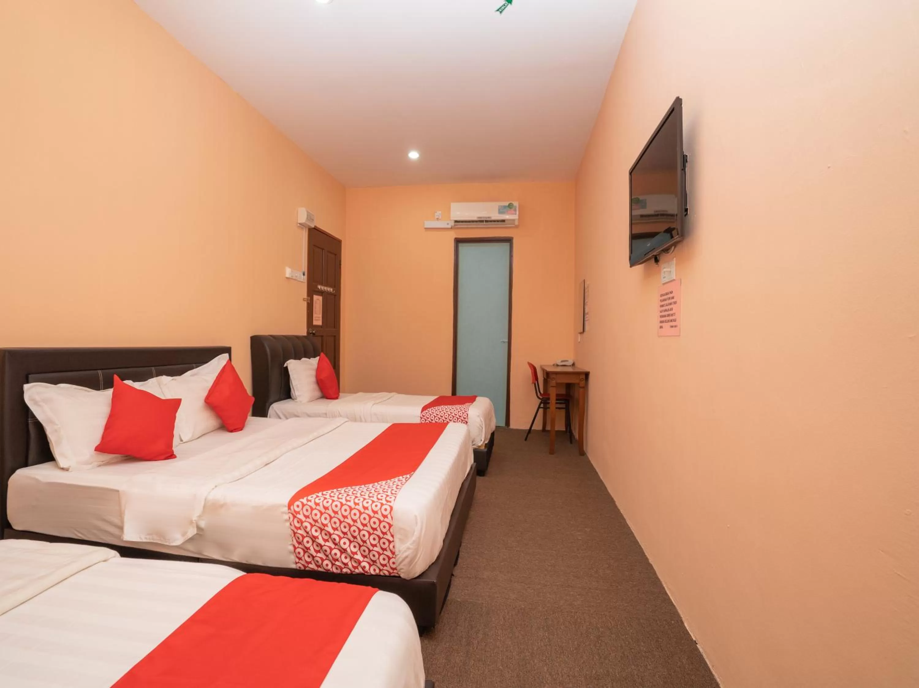 Superior Family Room in Sz Hotel