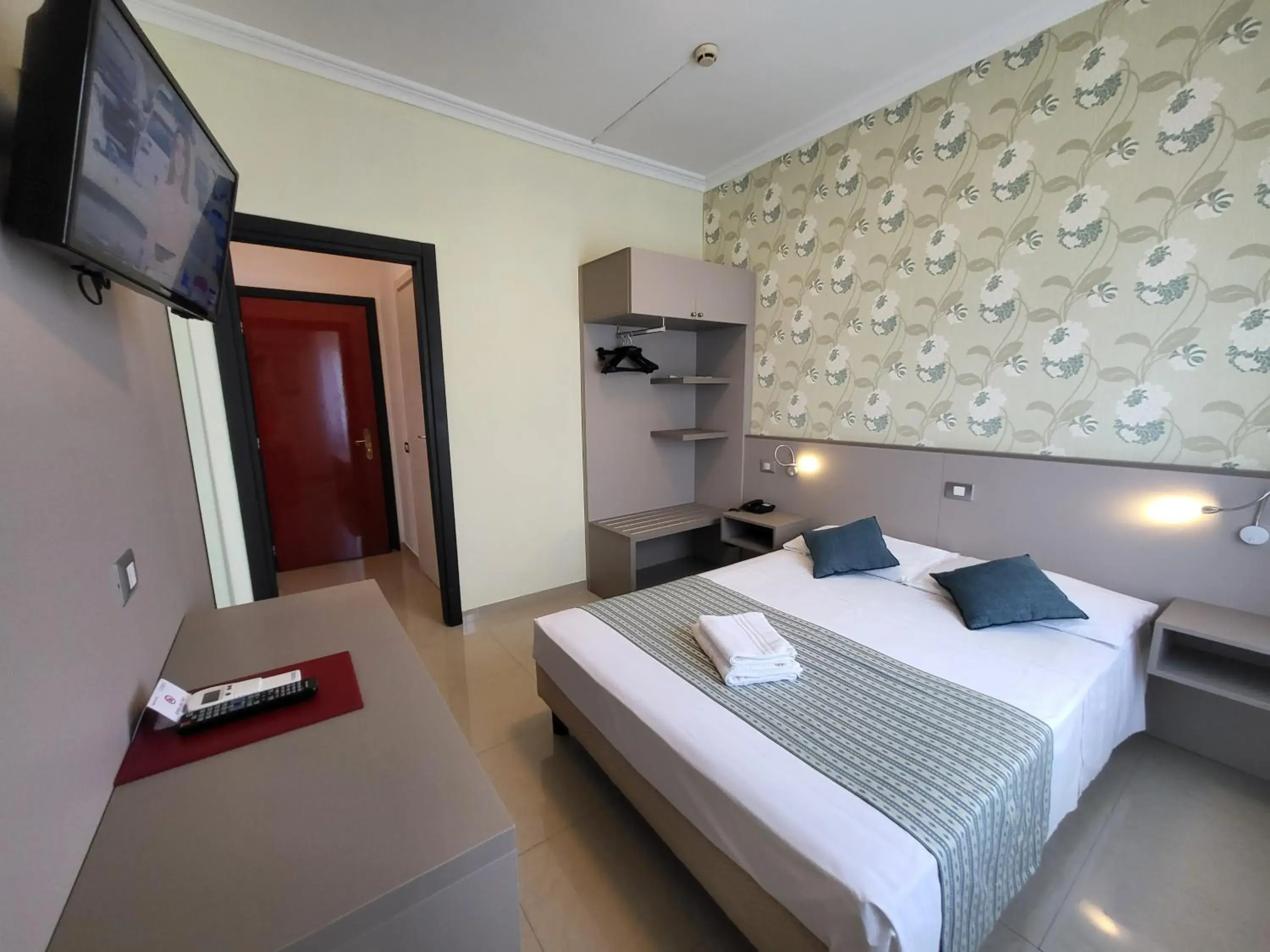 Standard Double Room in Hotel Dei Fiori Standard Double Room in Hotel Dei Fiori