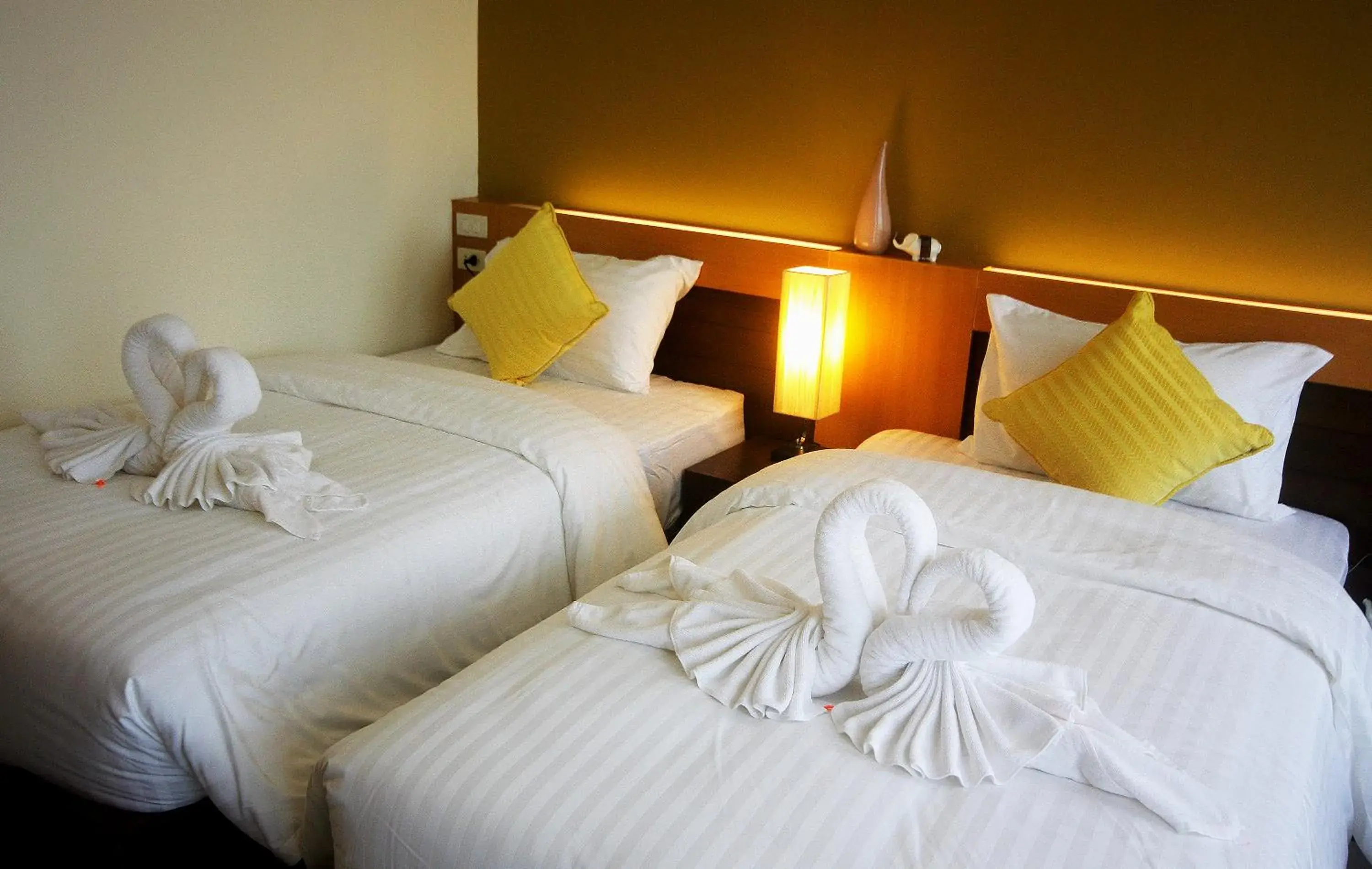 Twin Room with Mountain View in Breezotel - SHA Certified Twin Room with Mountain View in Breezotel - SHA Certified