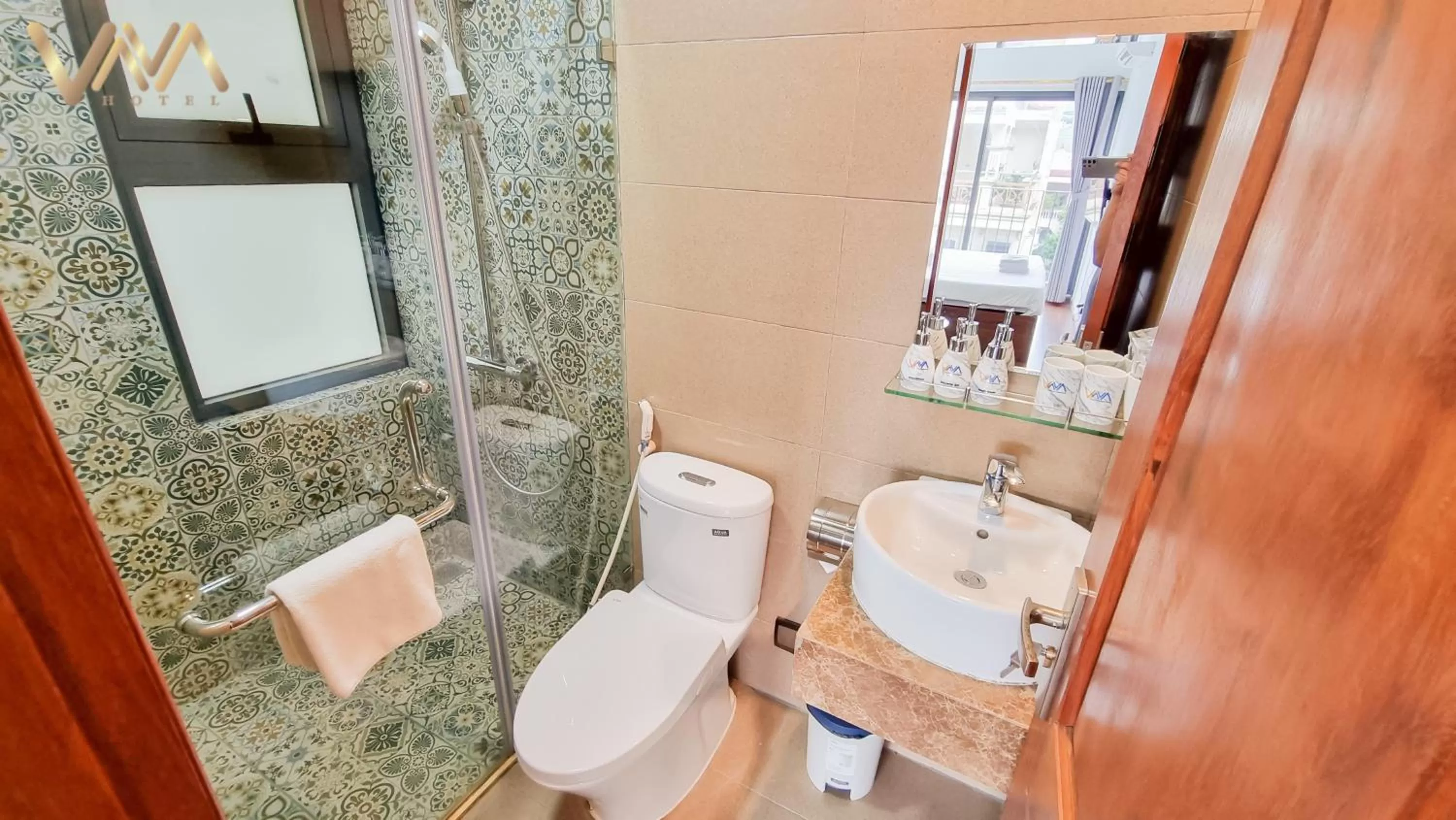 Shower in VNAHOMES Serviced Apartment