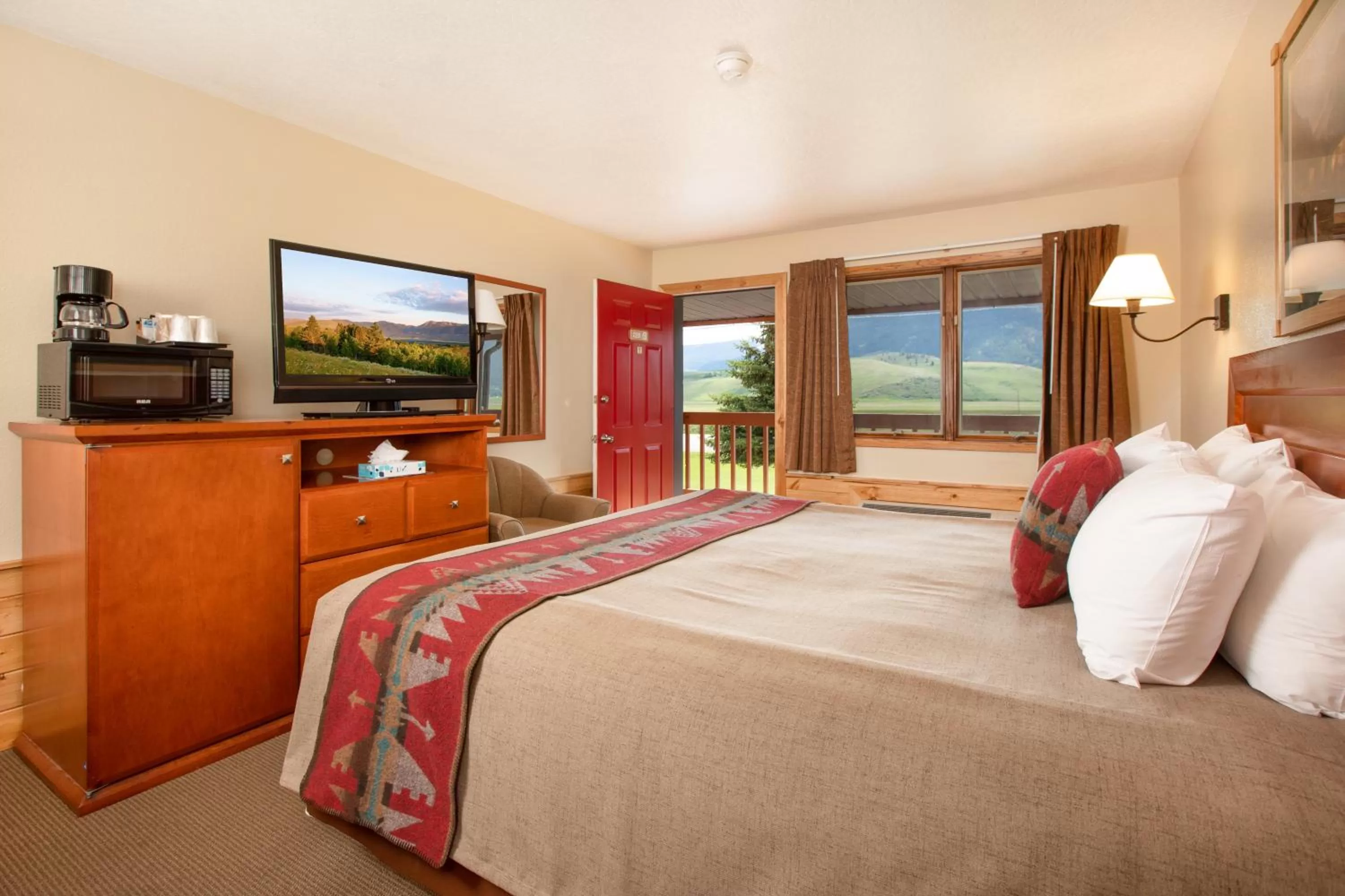 Bed in Flat Creek Inn