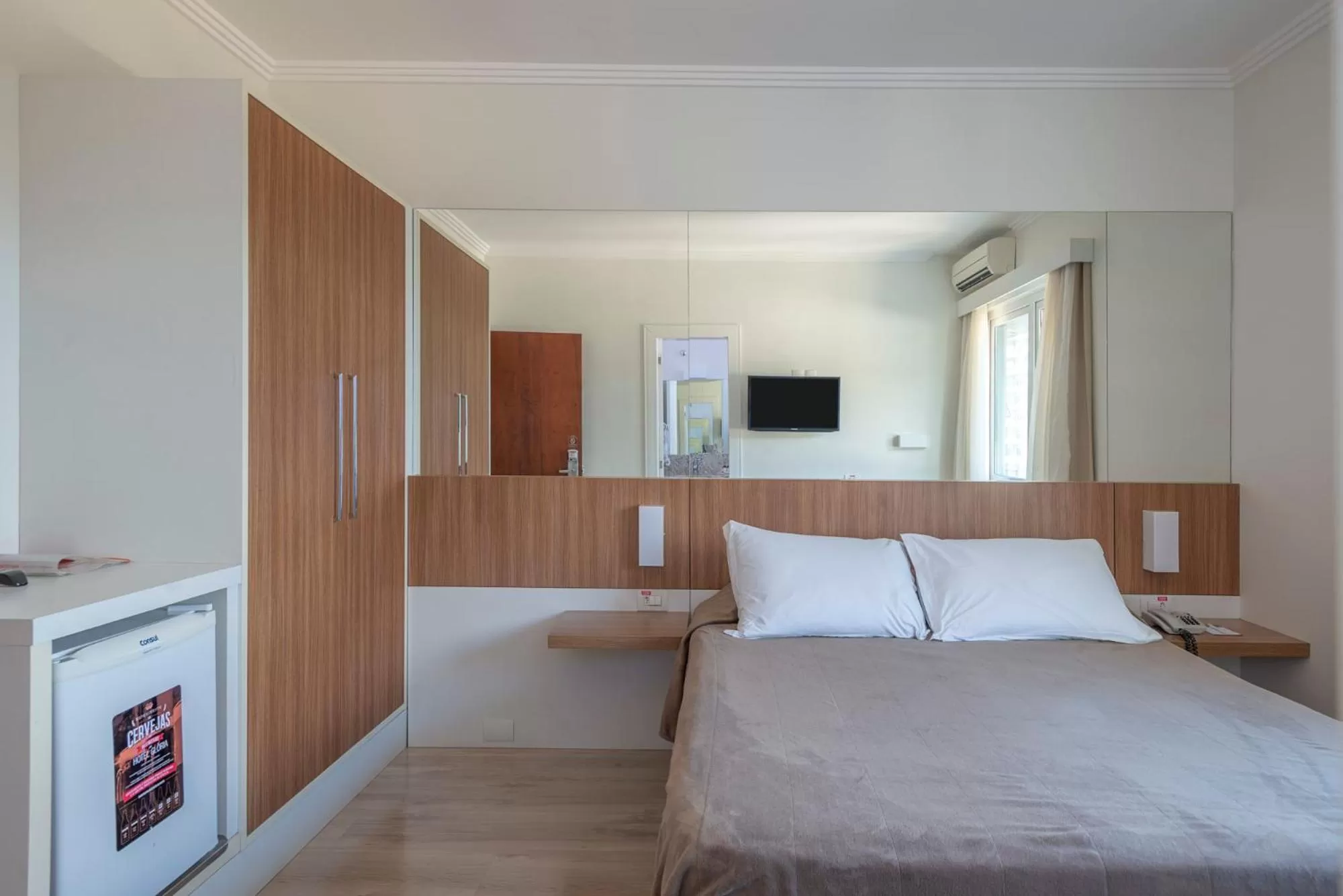 Bed in Hotel Glória