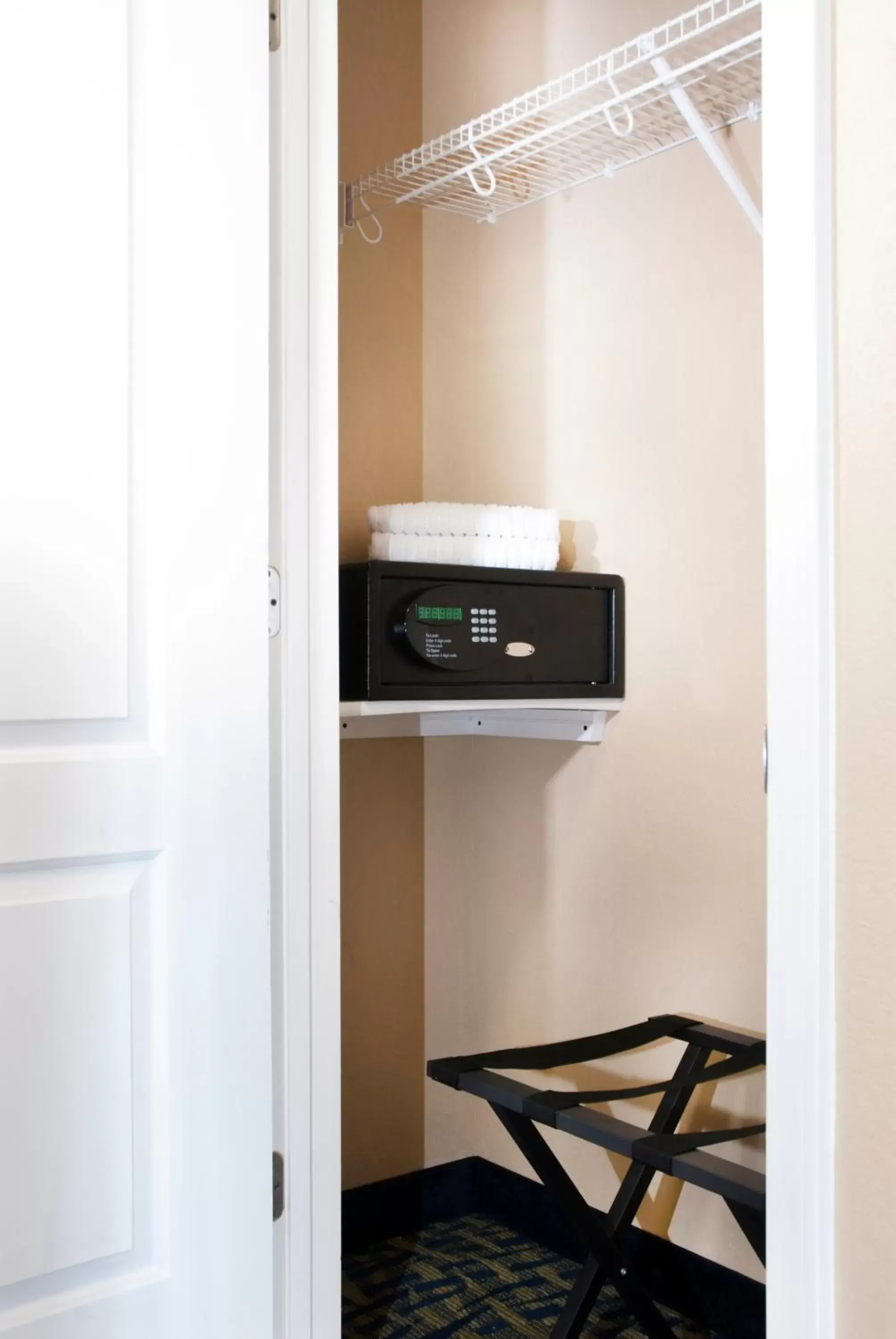 Petite King Room - No View in Grand Beach Resort Hotel Petite King Room - No View in Grand Beach Resort Hotel