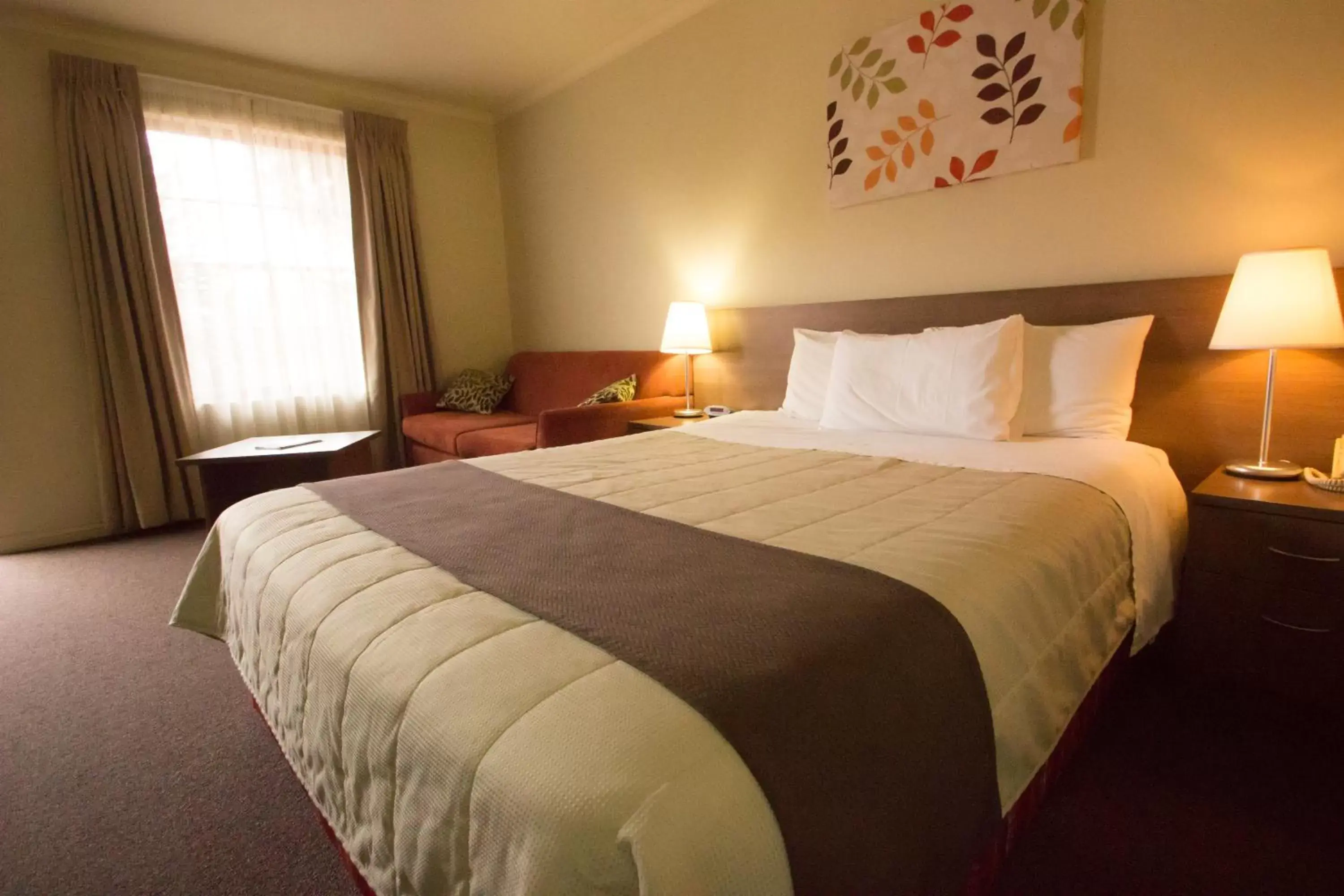 Superior Room in Old Willyama Motor Inn Superior Room in Old Willyama Motor Inn