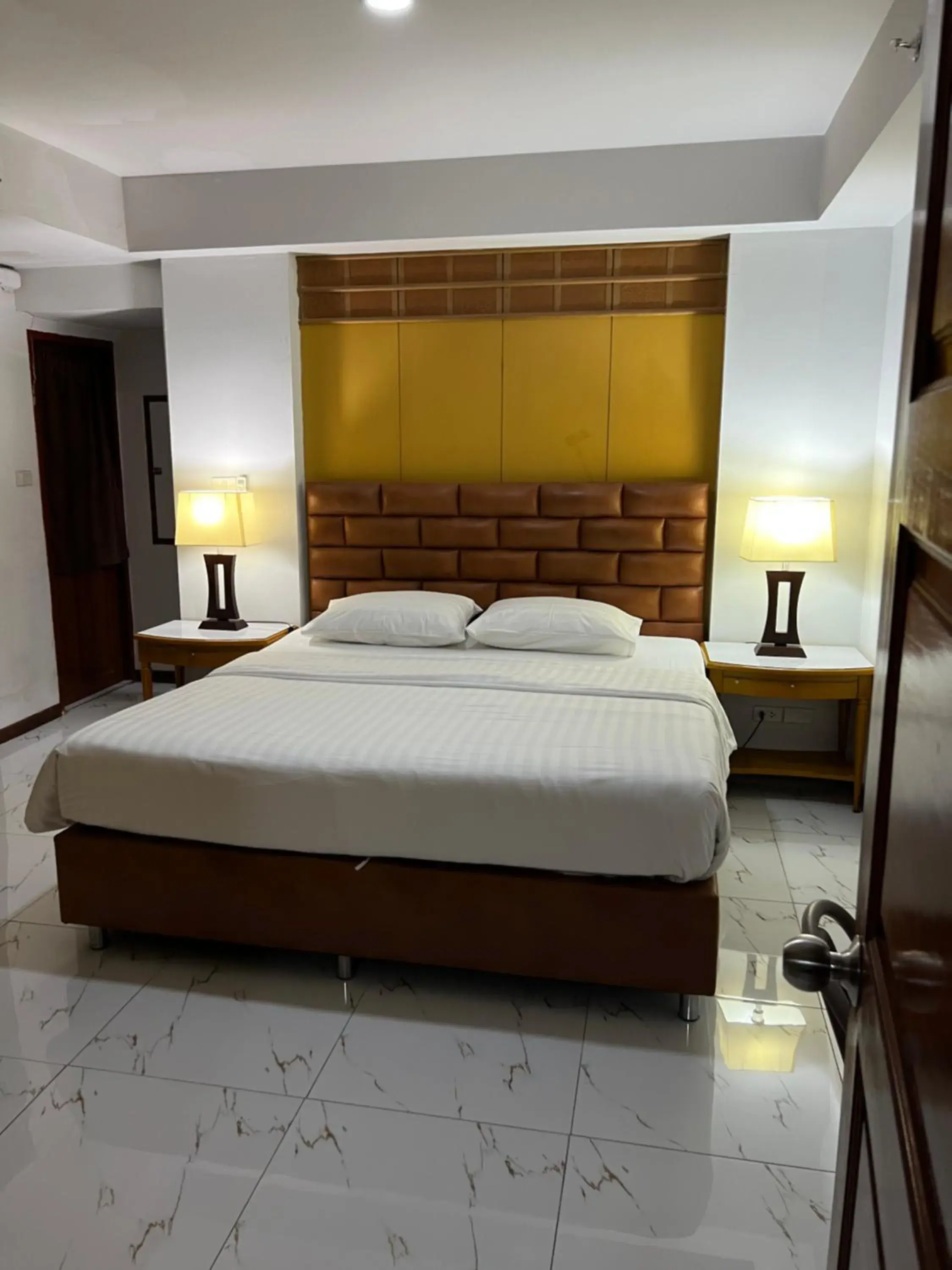 Two Bedroom Family Suite in Mall Suites Hotel Two Bedroom Family Suite in Mall Suites Hotel