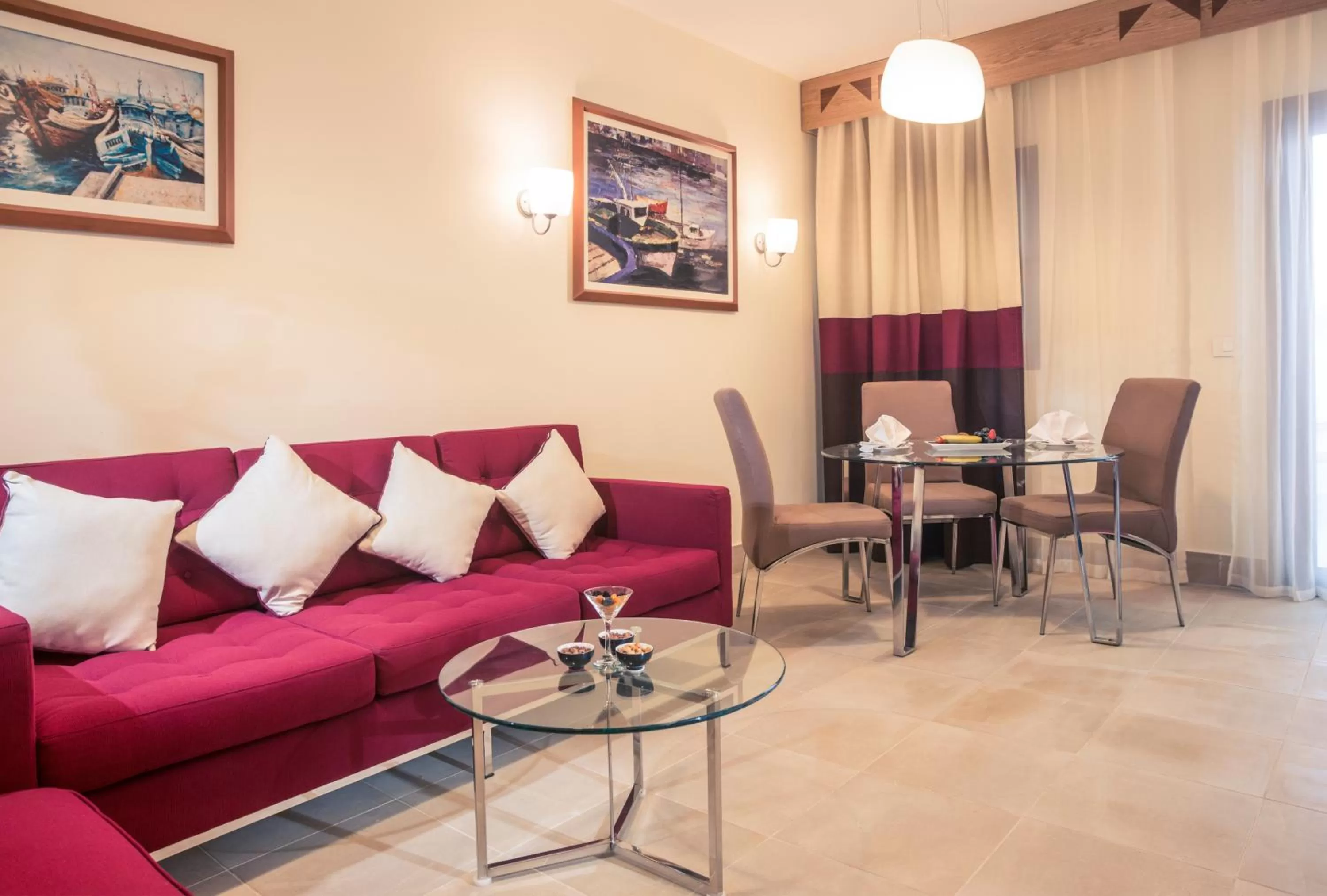 Living room in Mercure Hurghada Hotel