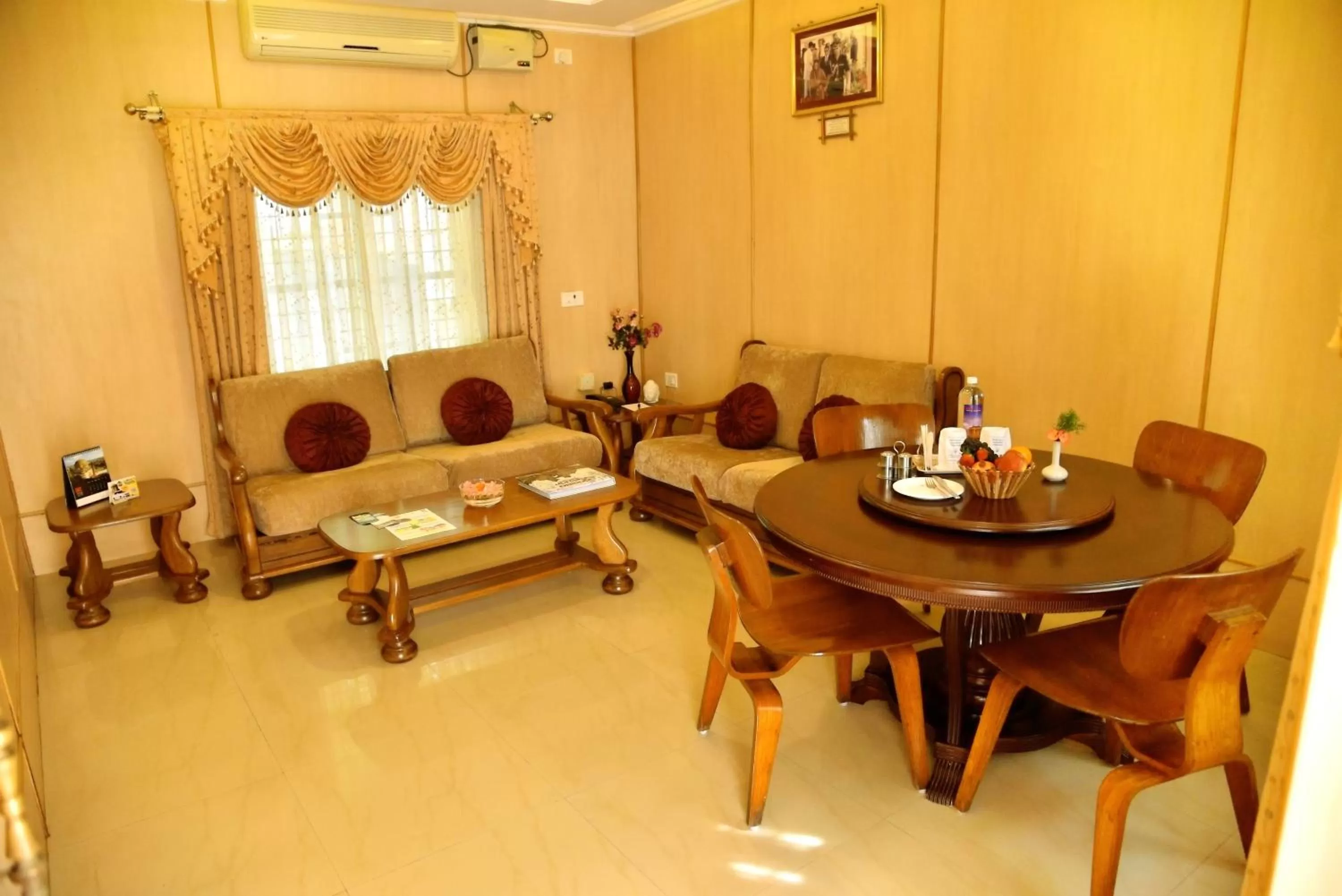 KSTDC Hotel Mayura Bhuvaneshwari Kamalapur